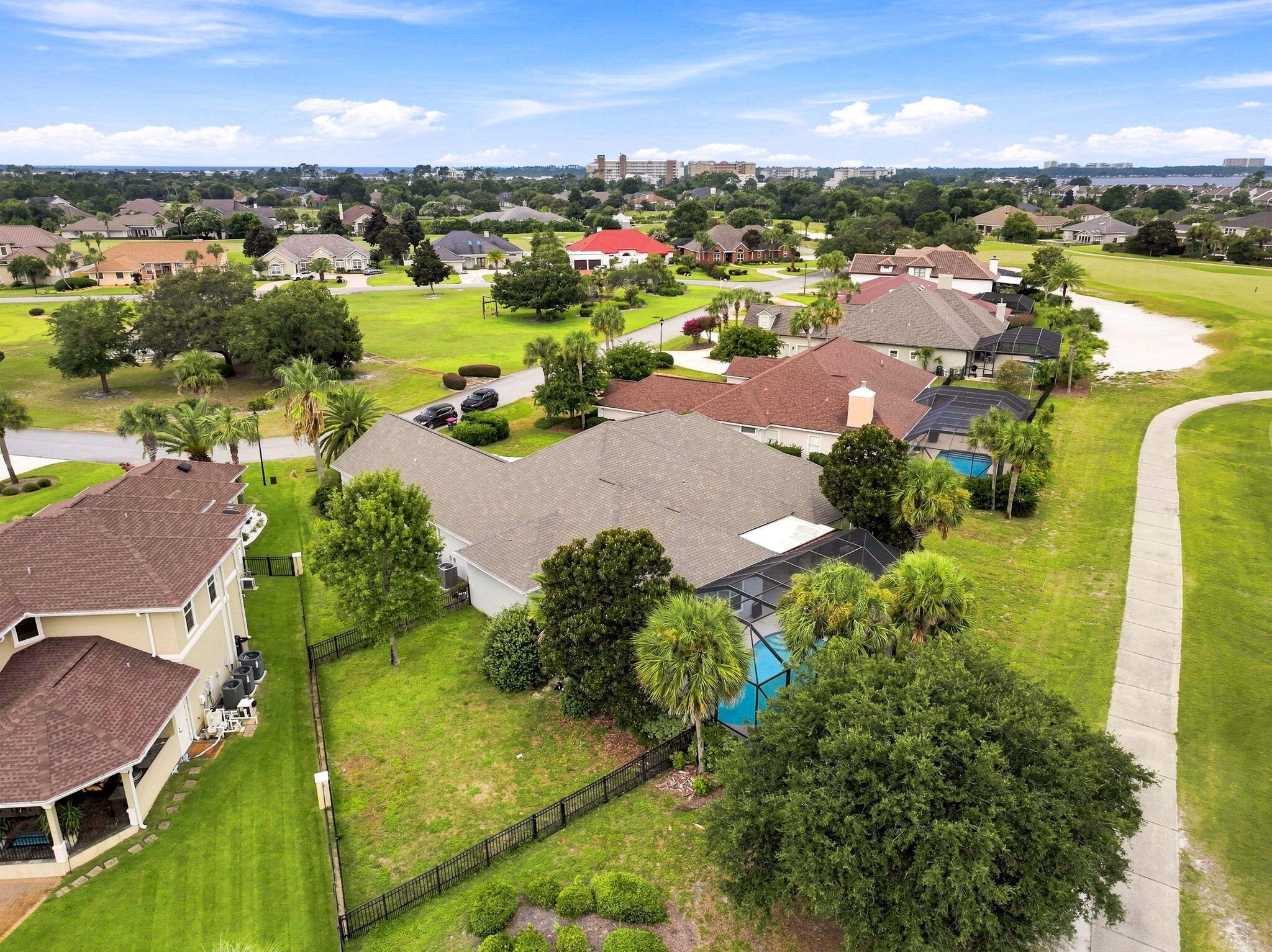 DRAGONS RIDGE - Residential