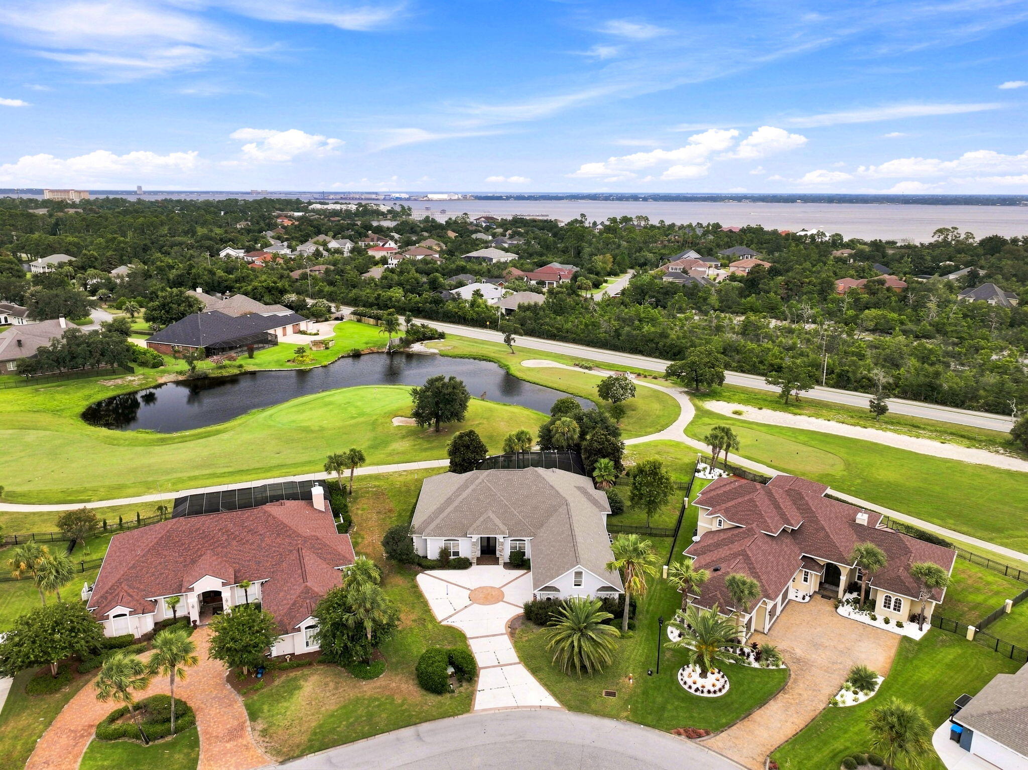 DRAGONS RIDGE - Residential