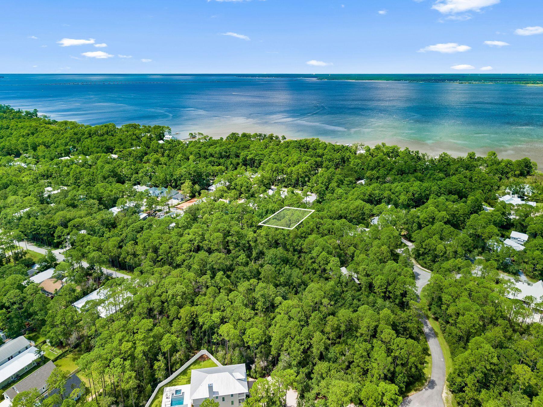 MAGNOLIA BEACH - Land