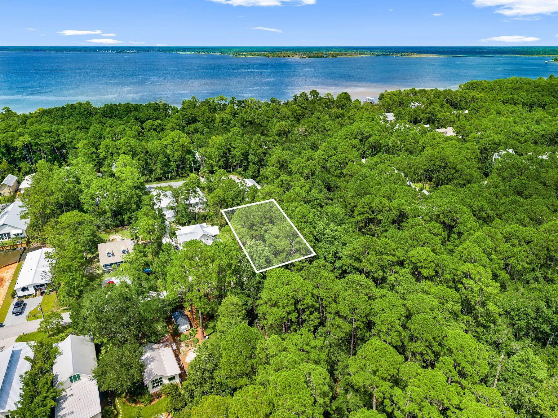 MAGNOLIA BEACH - Land