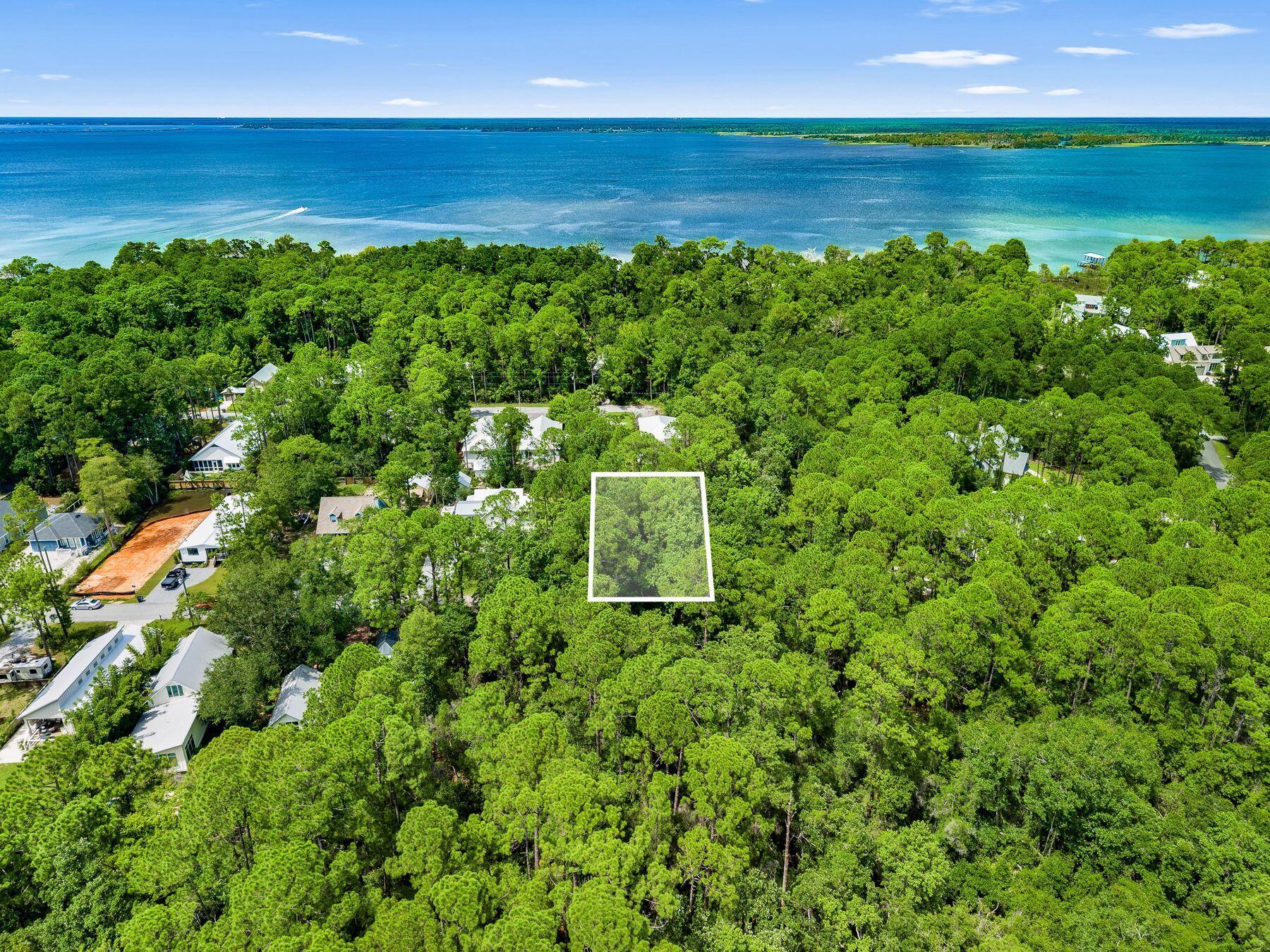 MAGNOLIA BEACH - Land