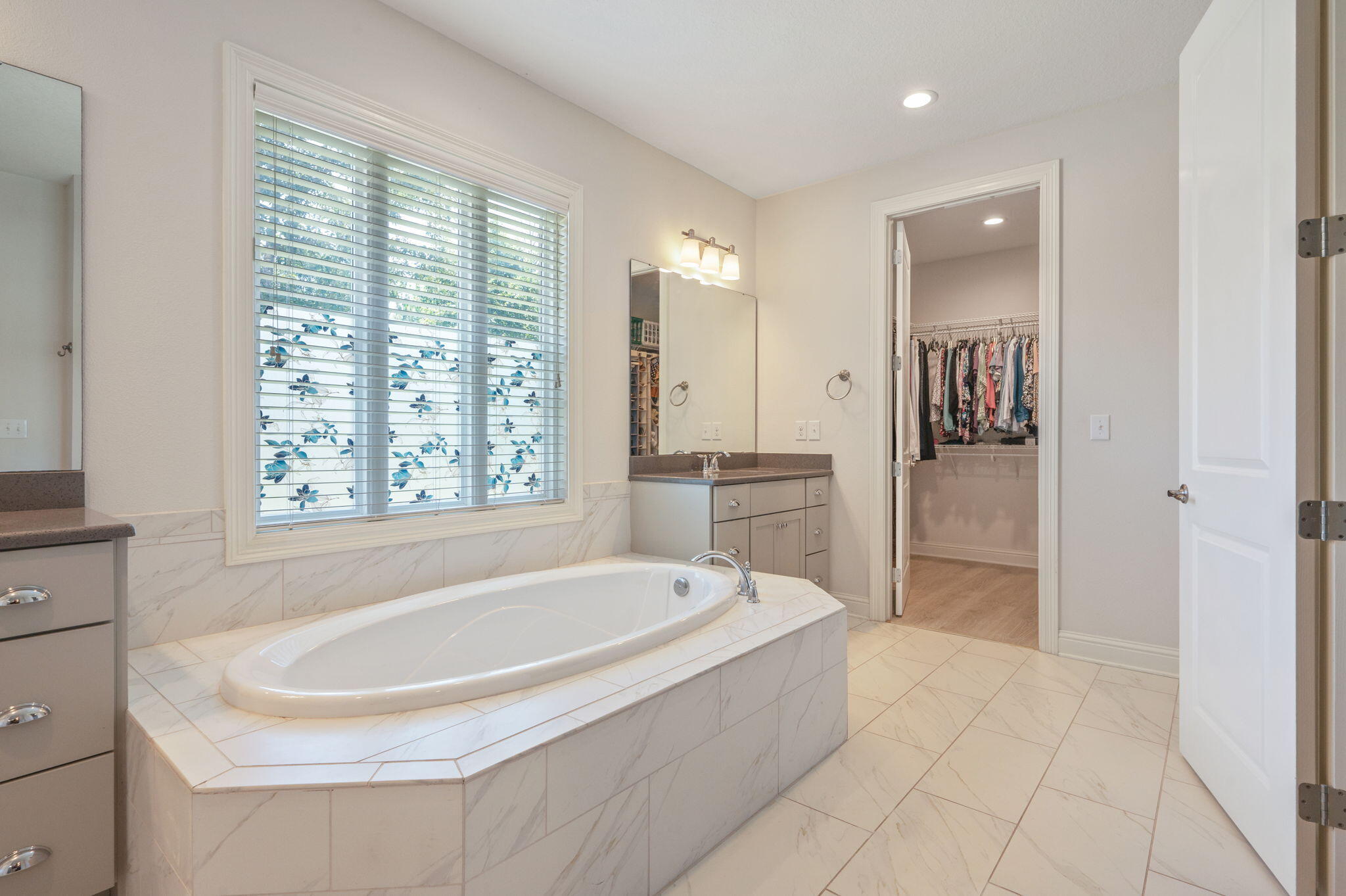 MILL CREEK FARMS - Residential