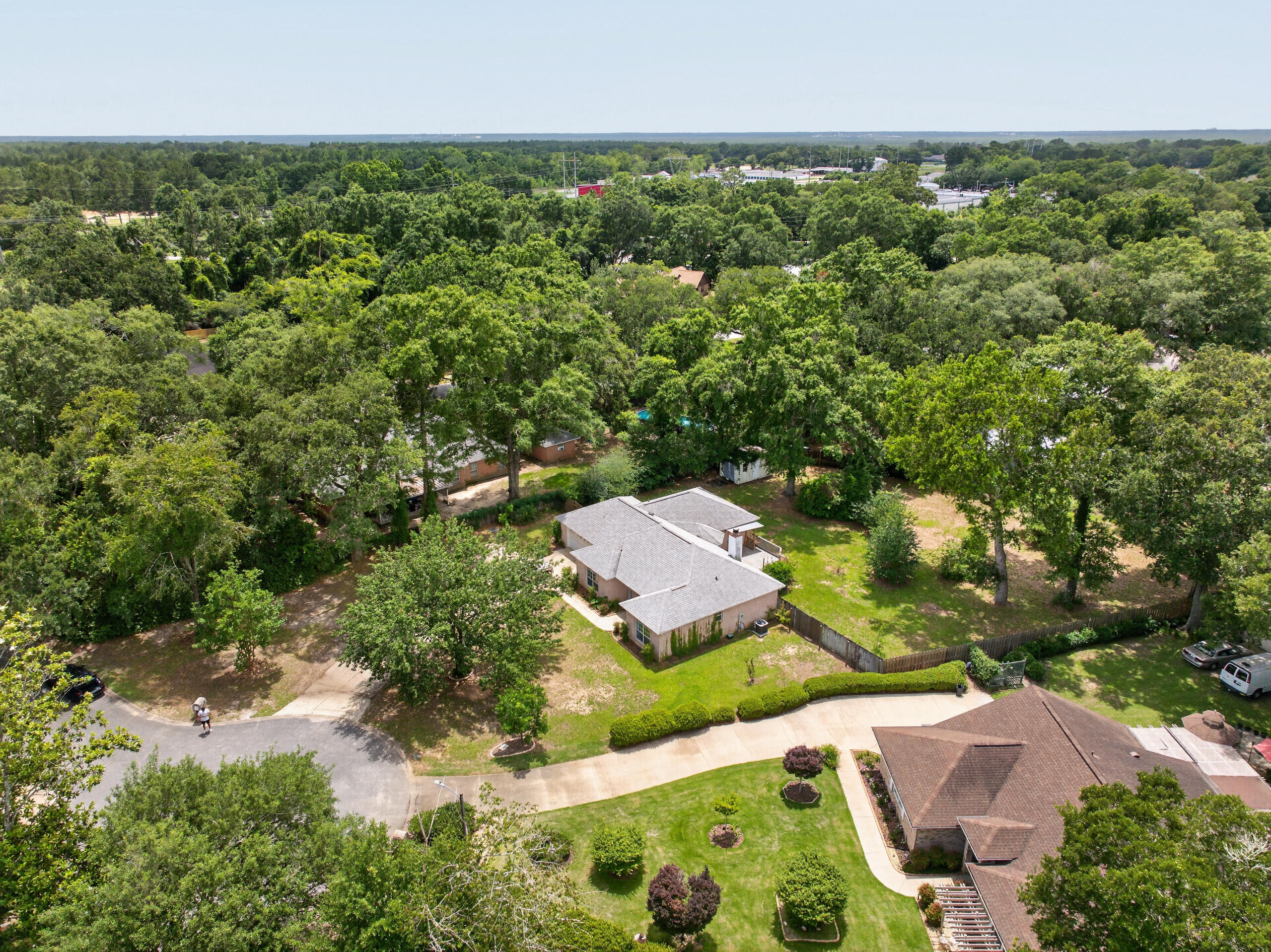 CROSS ROADS - Residential