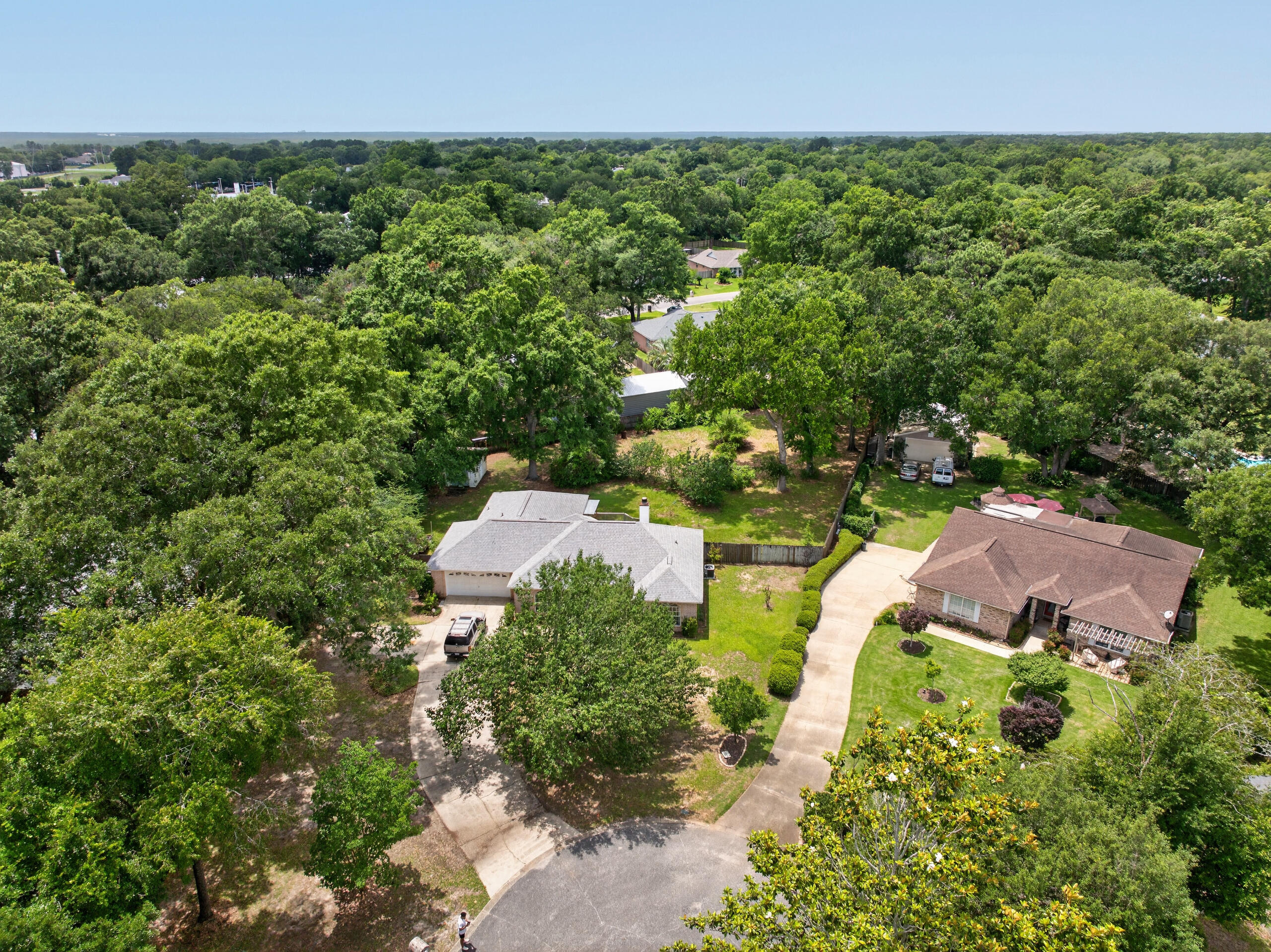 CROSS ROADS - Residential