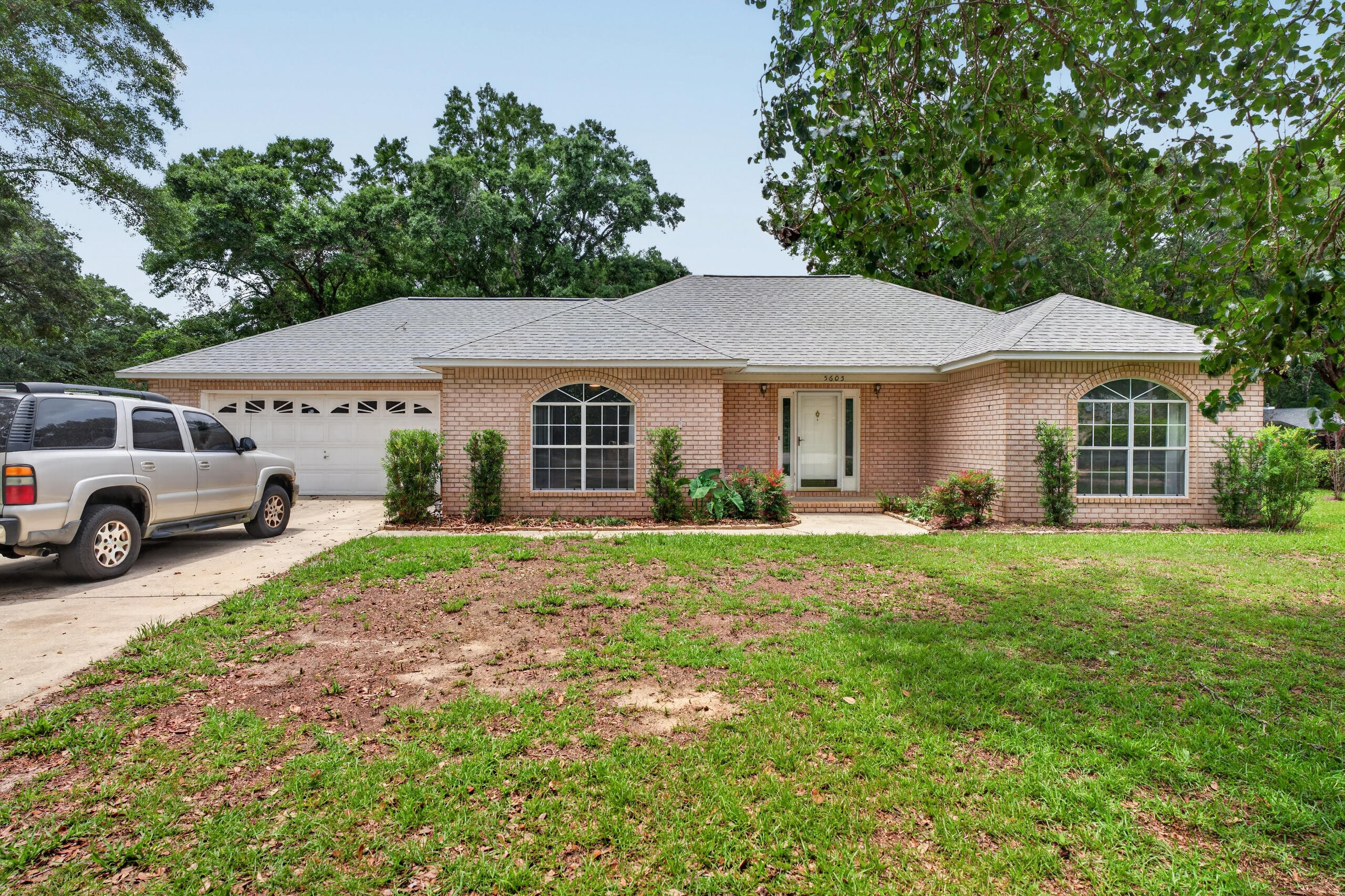 CROSS ROADS - Residential