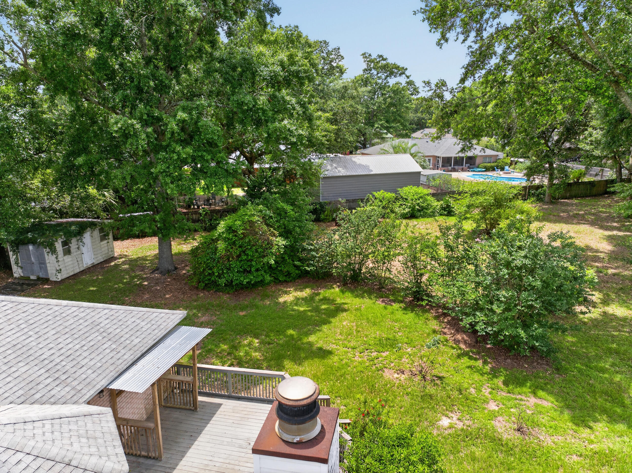 CROSS ROADS - Residential