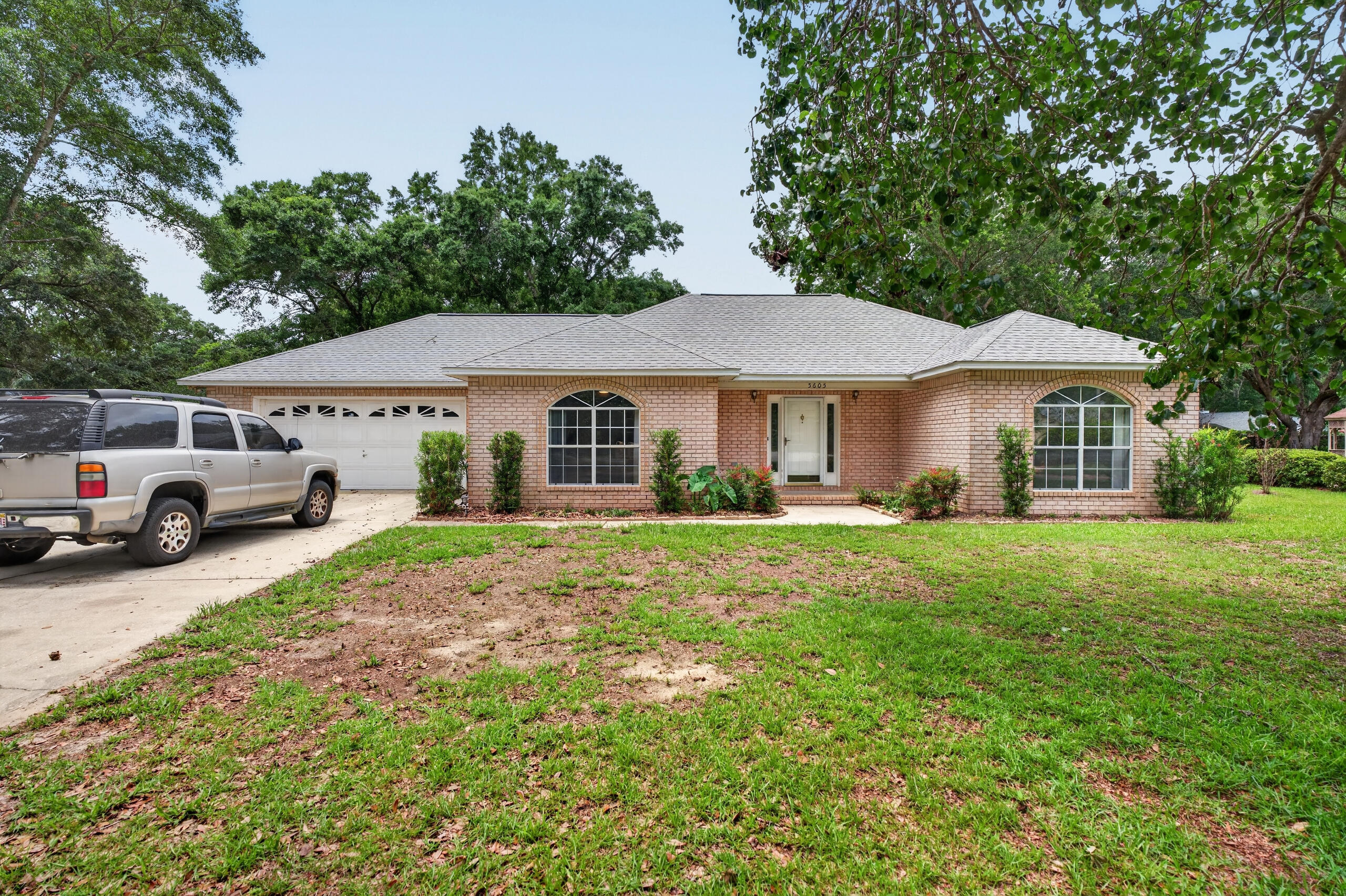 CROSS ROADS - Residential