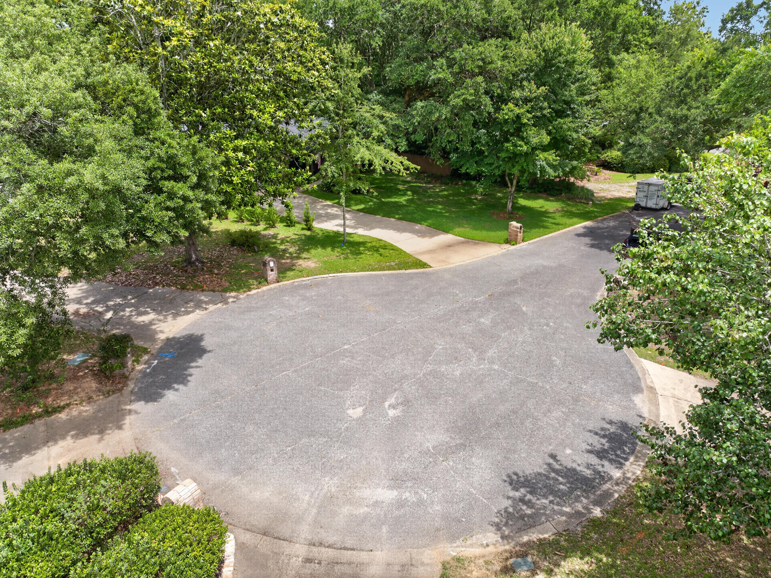 CROSS ROADS - Residential
