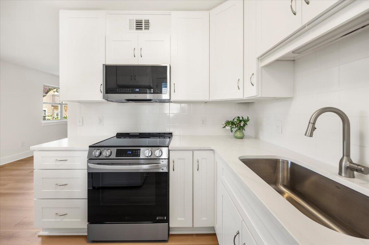 Sailwind Condominium - Residential