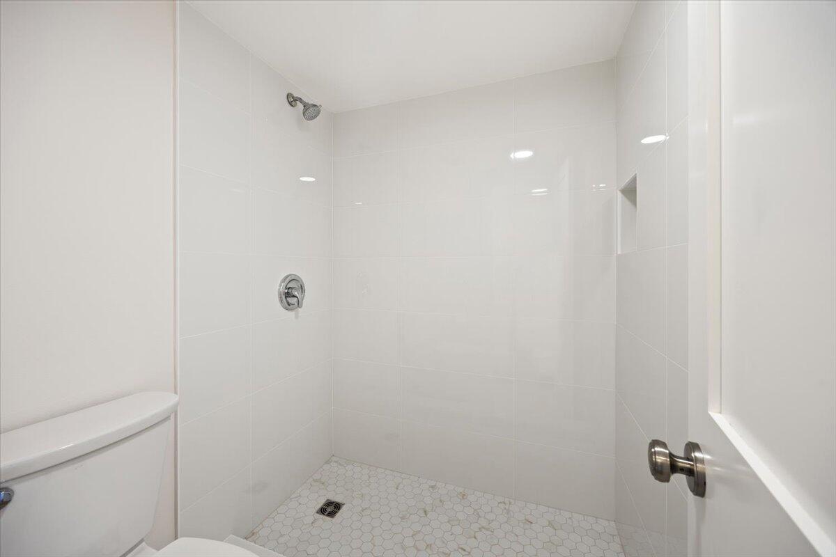 Sailwind Condominium - Residential