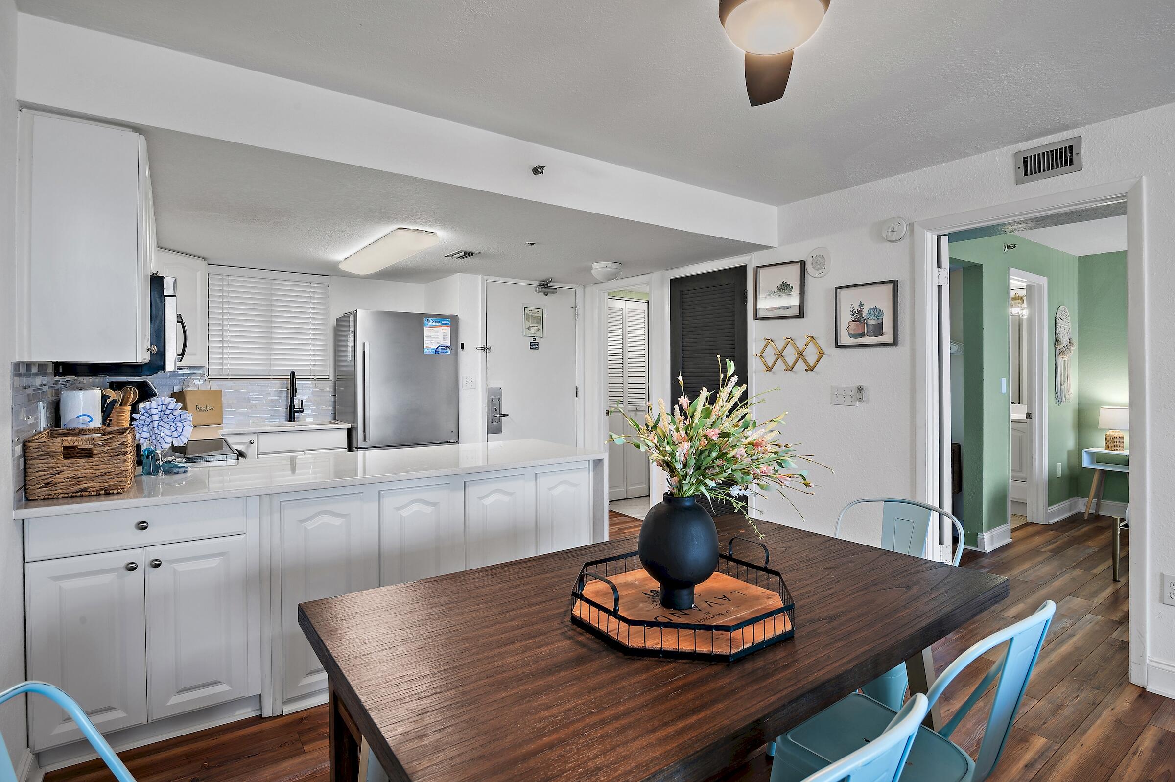 SUNDESTIN INTERNATIONAL CONDO - Residential