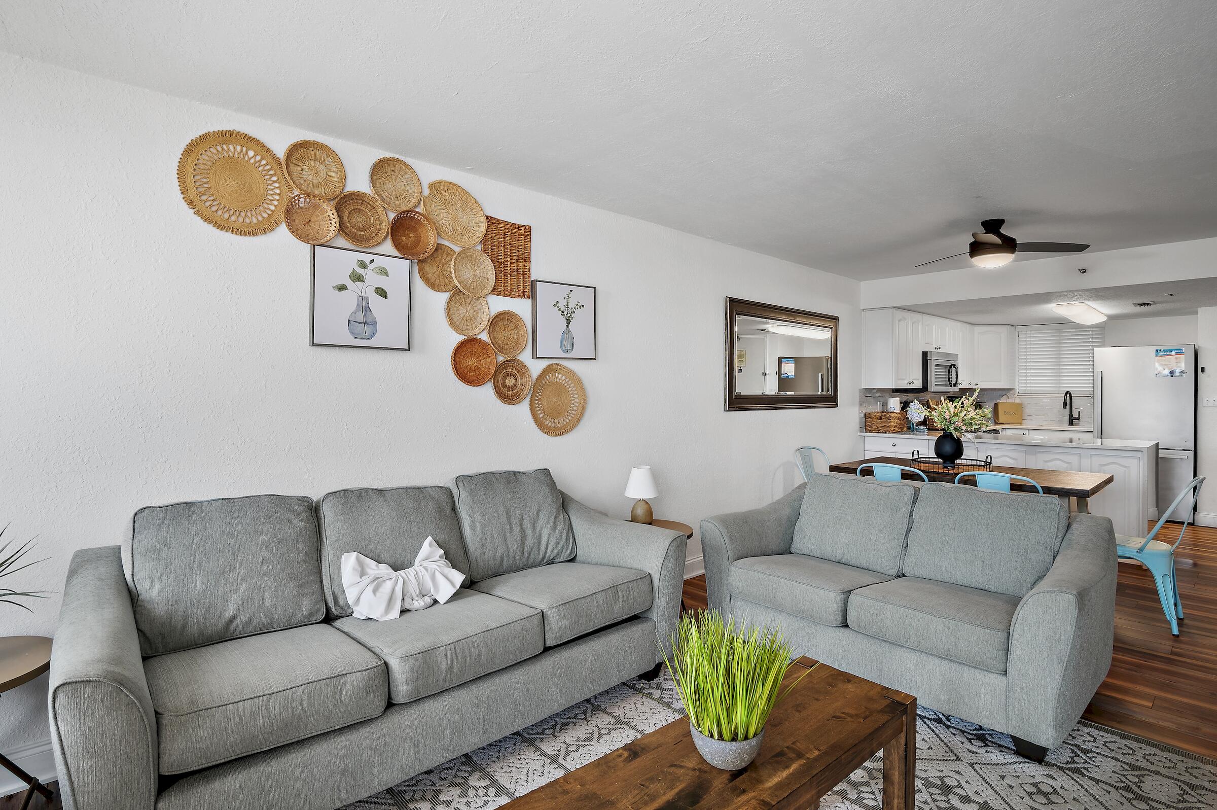 SUNDESTIN INTERNATIONAL CONDO - Residential
