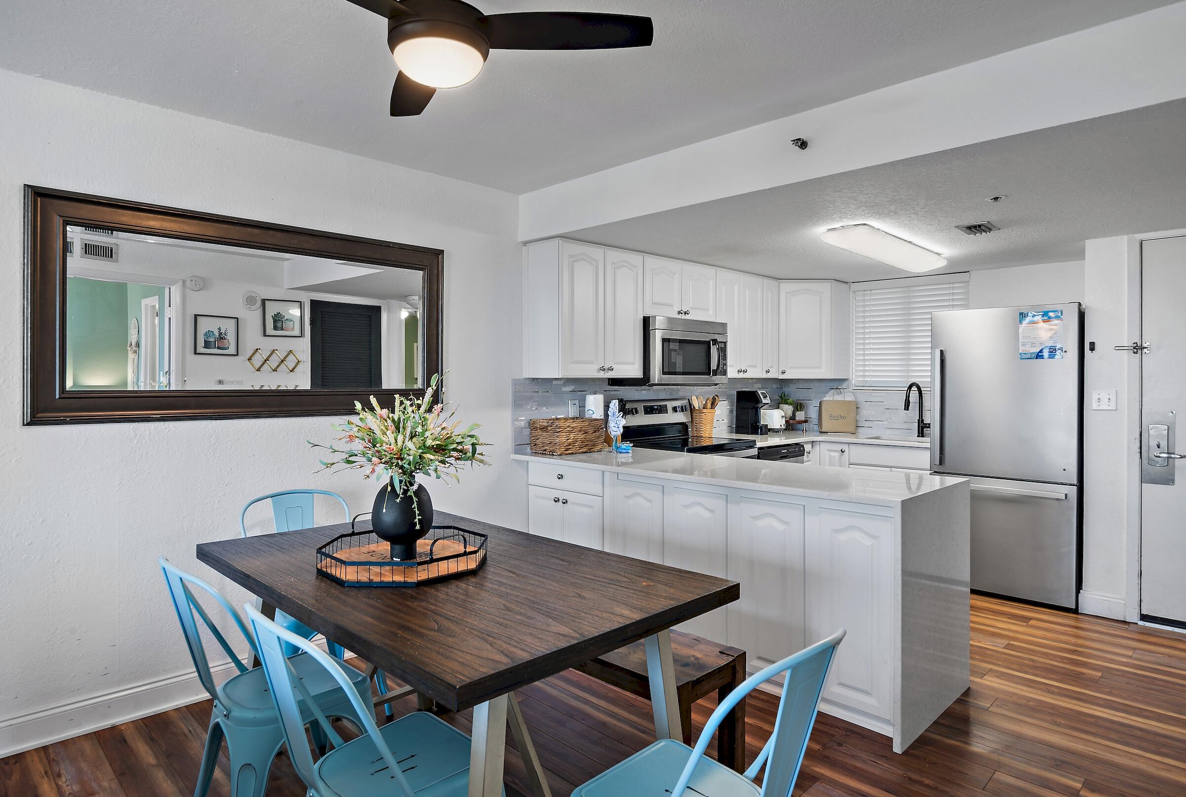 SUNDESTIN INTERNATIONAL CONDO - Residential