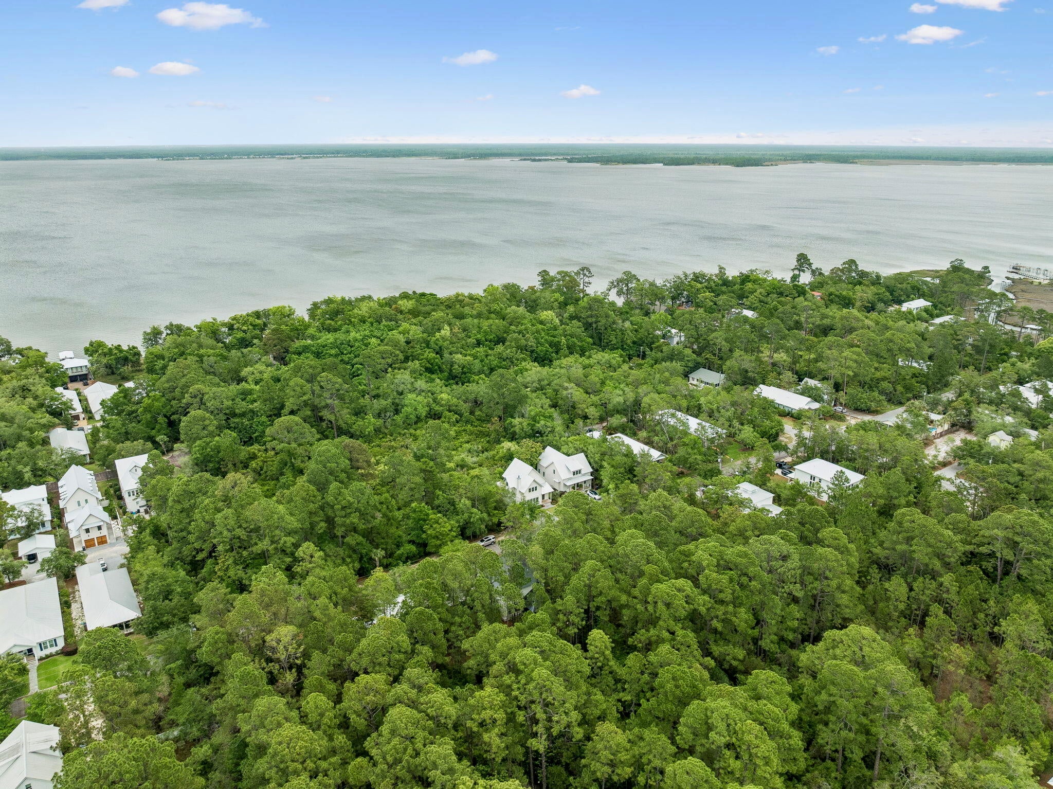 GRAYTON BAYOU - Land