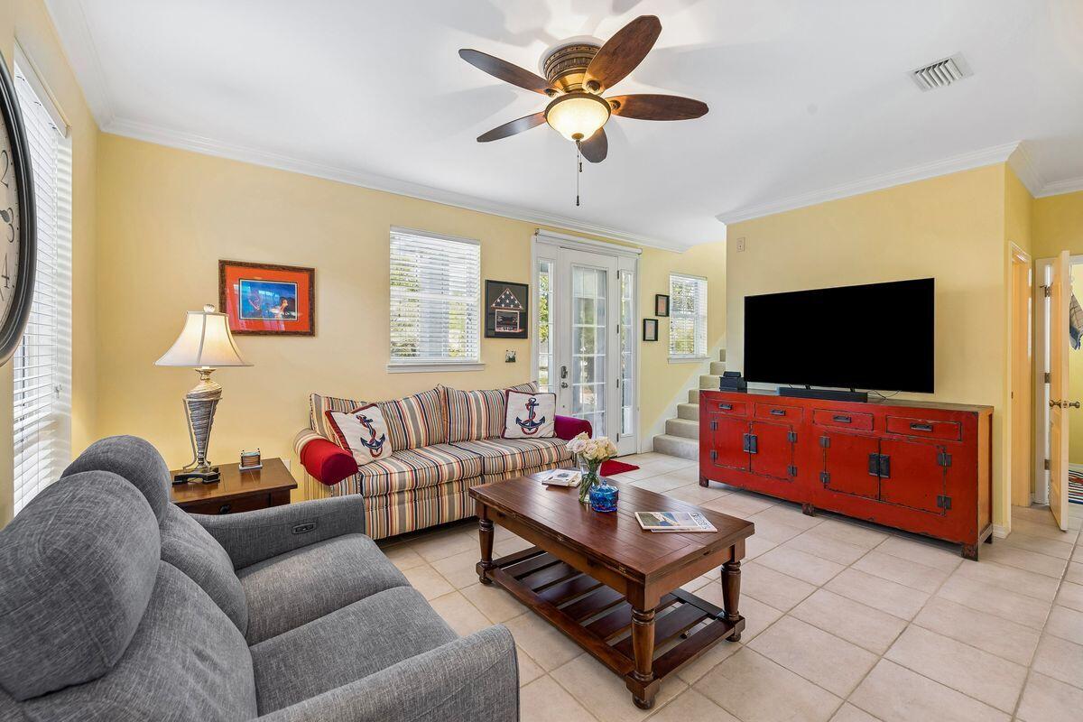 GULF SHORE MANOR - Residential