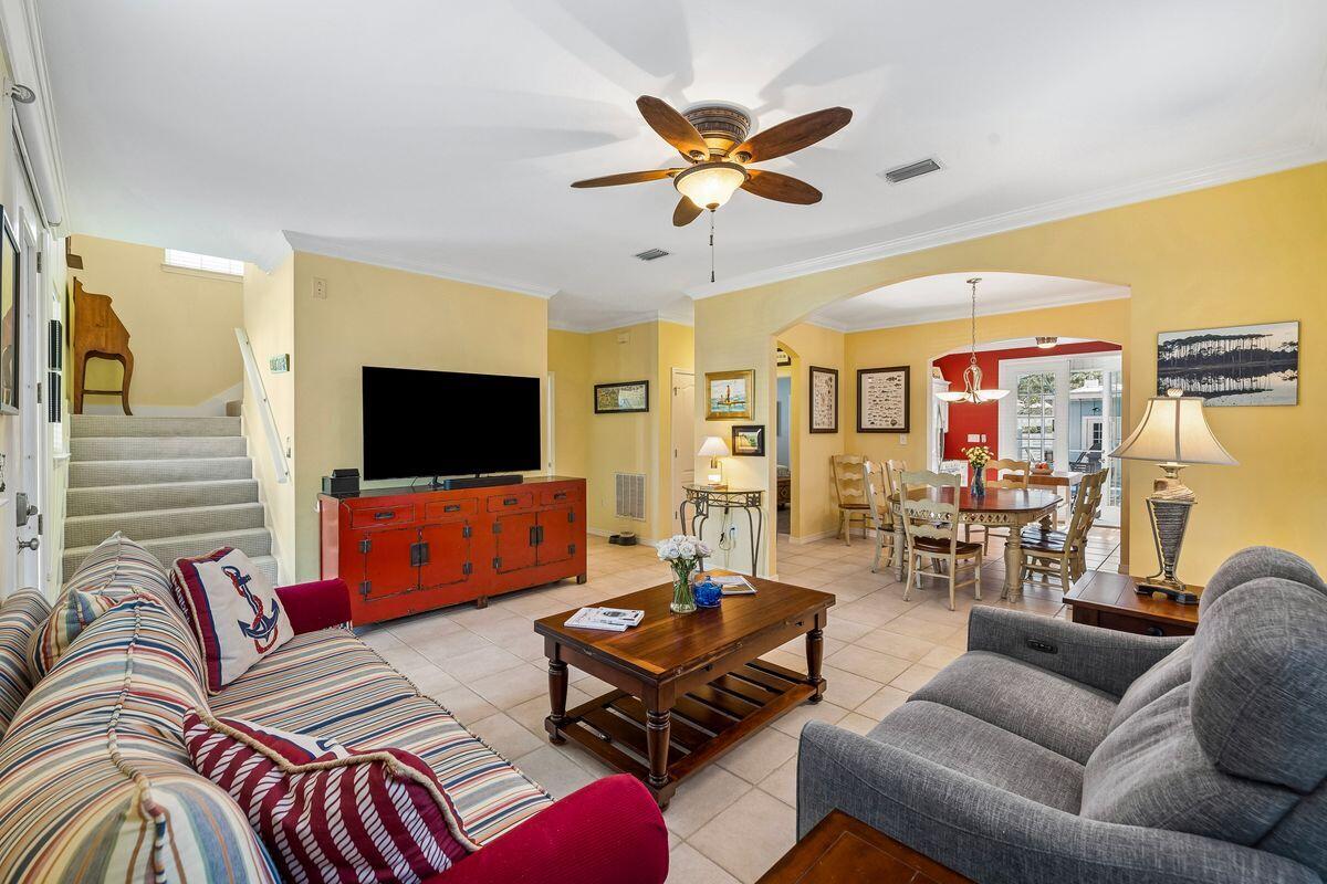 GULF SHORE MANOR - Residential