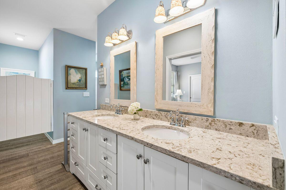 GULF SHORE MANOR - Residential
