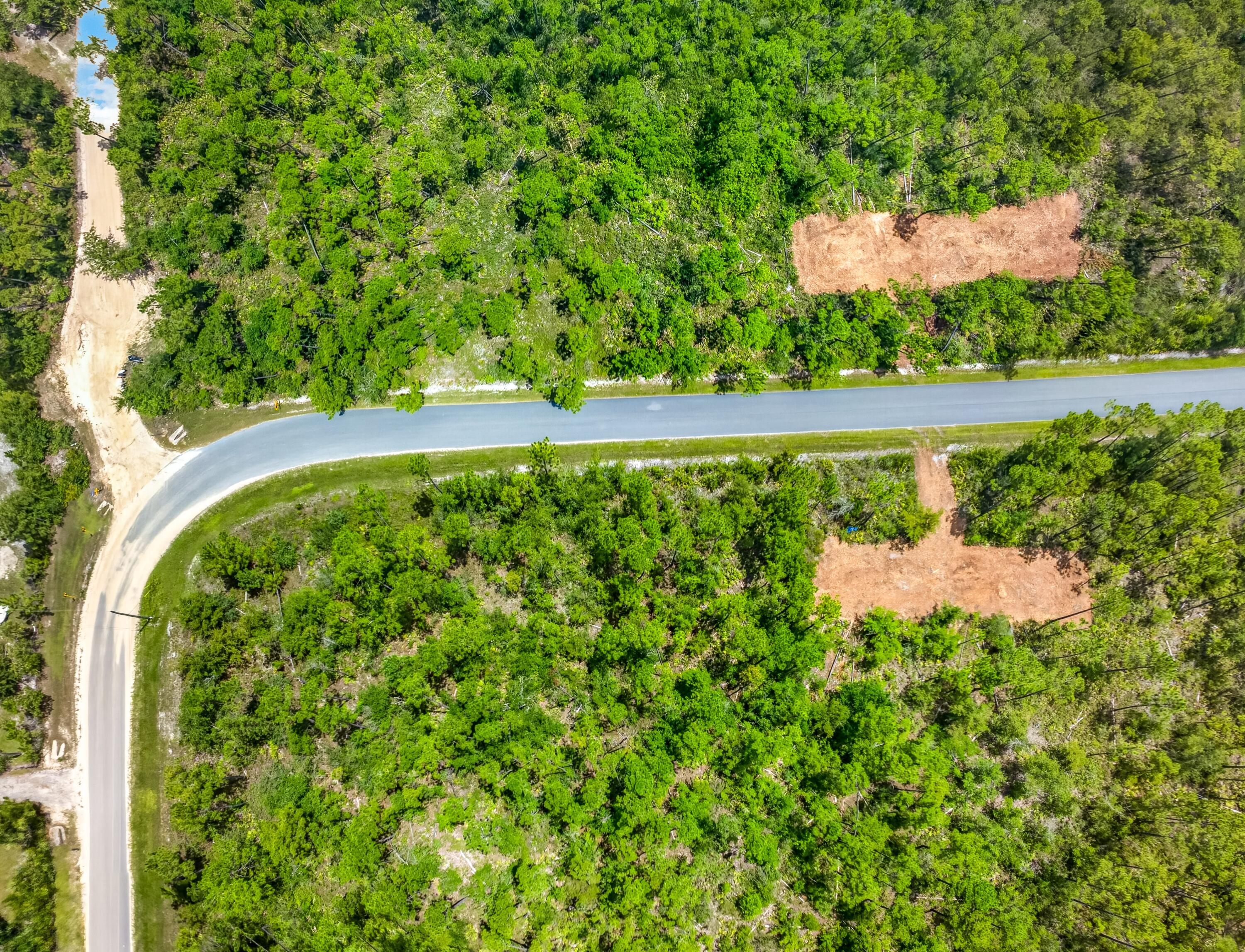 NO RECORDED SUBDIVISION - Land