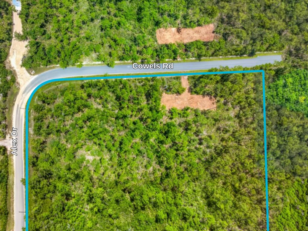 NO RECORDED SUBDIVISION - Land