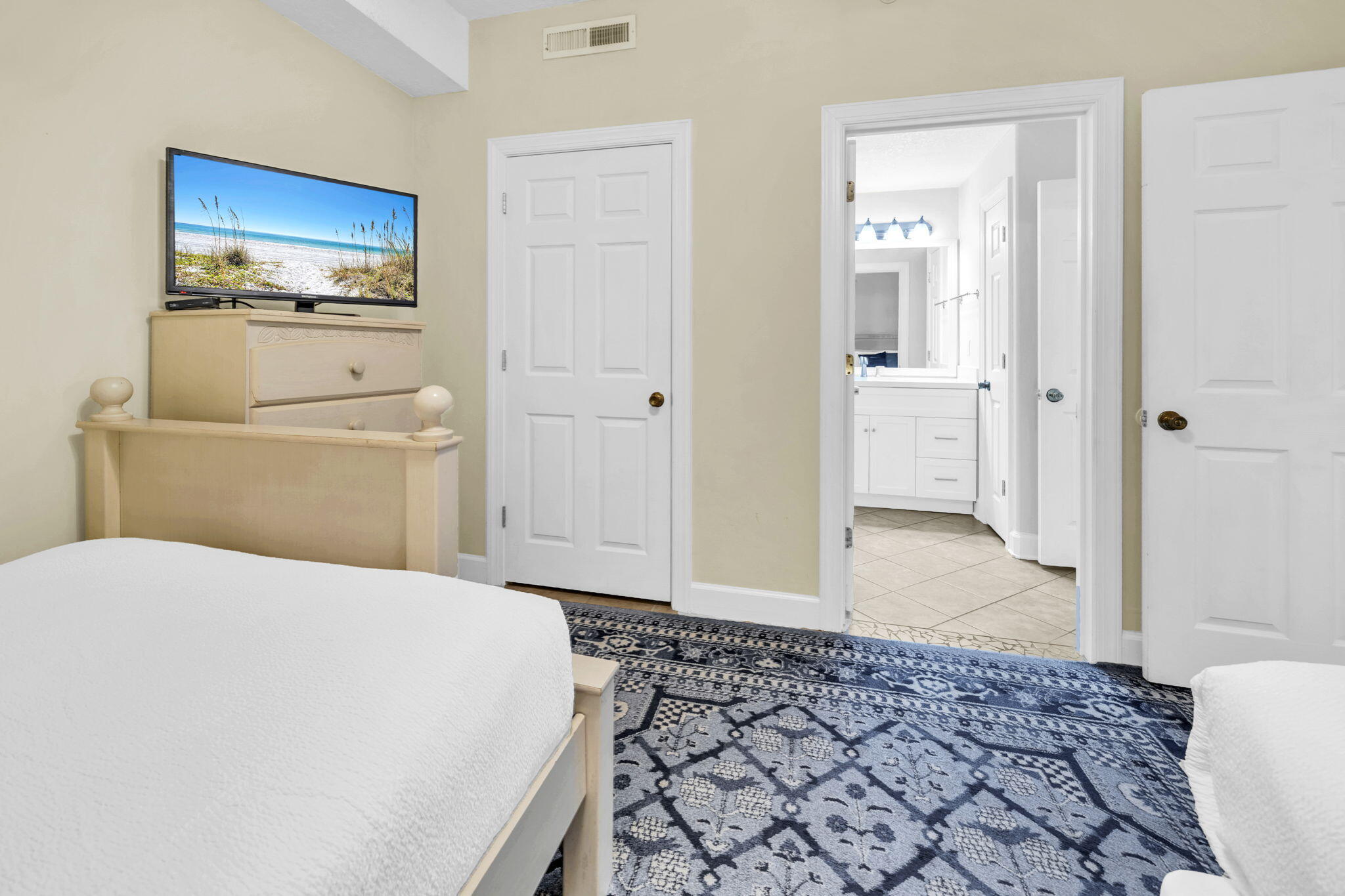 Emerald Isle - Residential