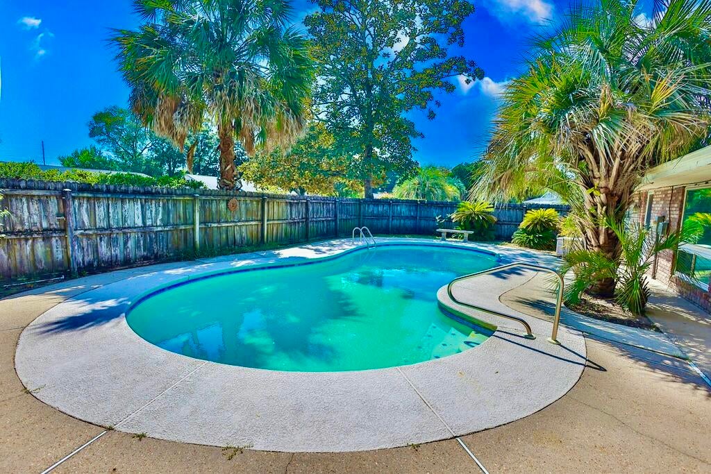 CHELSEA WOODS - Residential