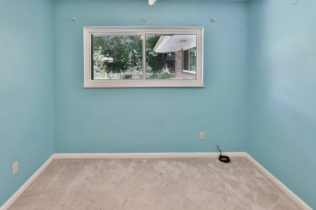 CHELSEA WOODS - Residential