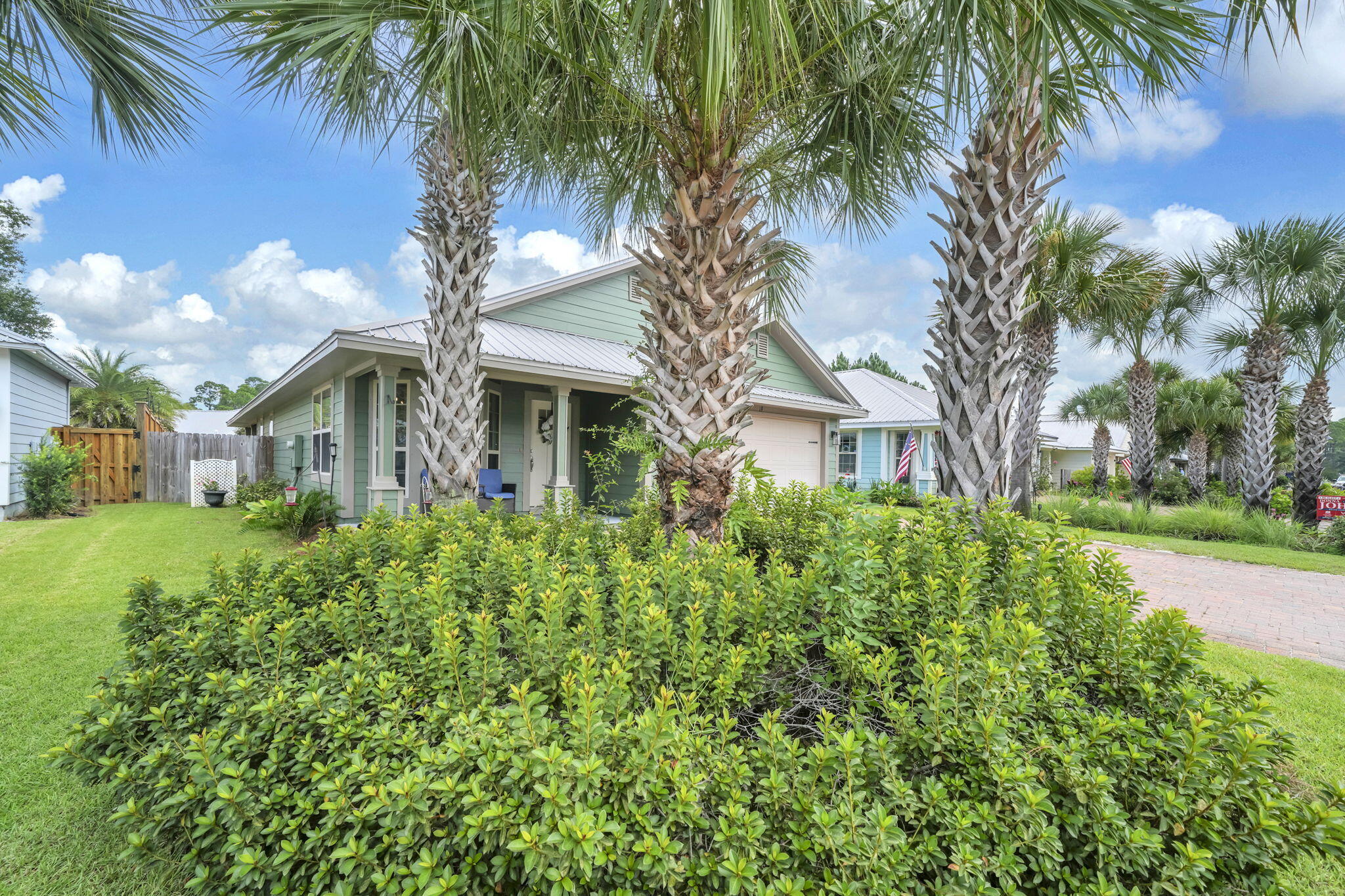 EAGLE BAY - Residential