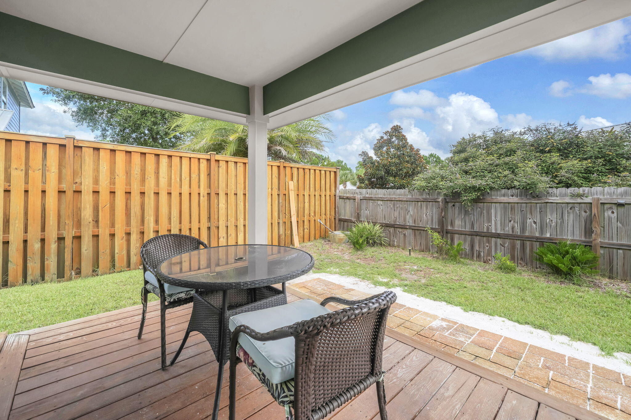 EAGLE BAY - Residential