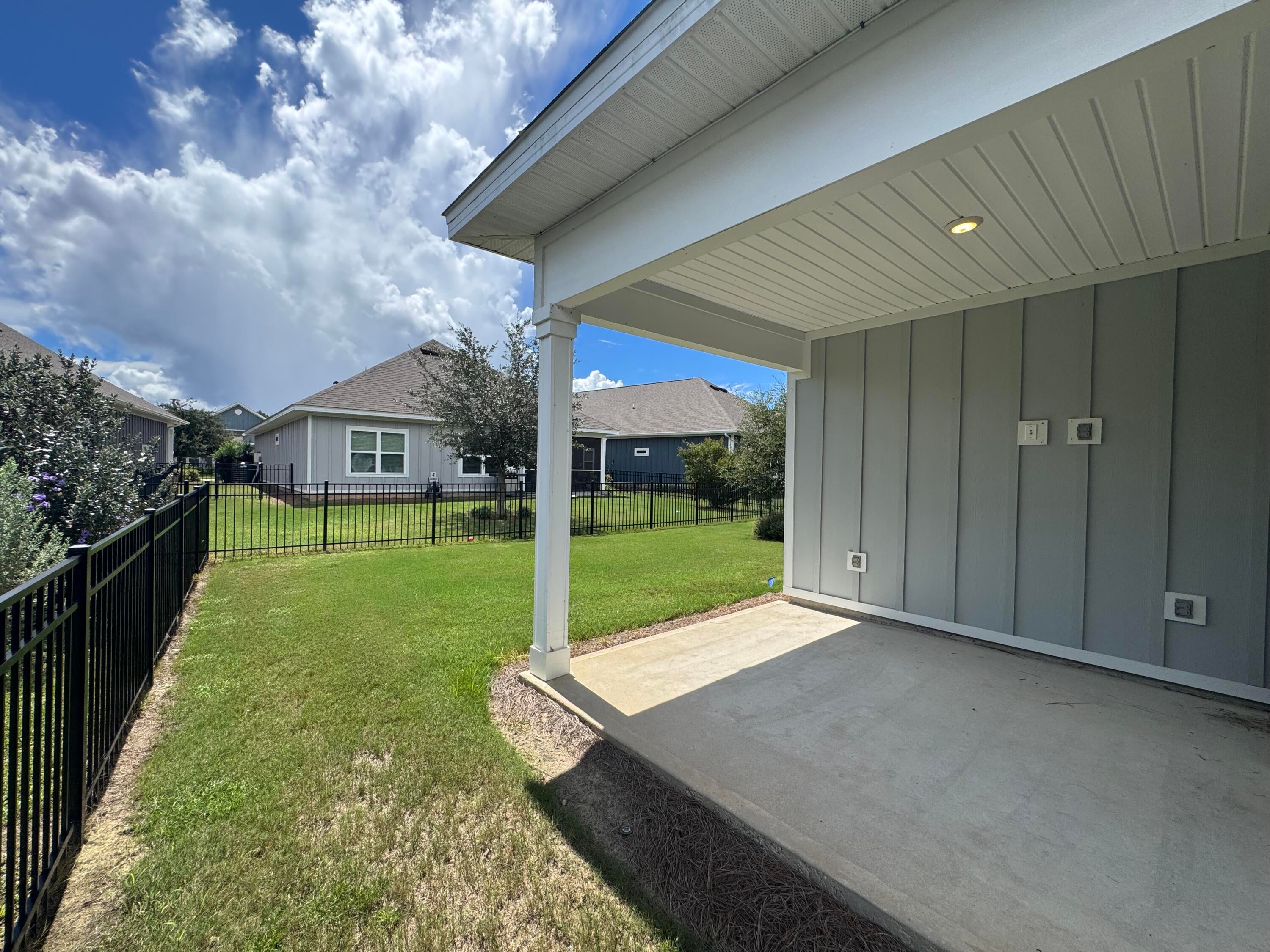 HAMMOCK BAY - FIREFLY - Residential Lease