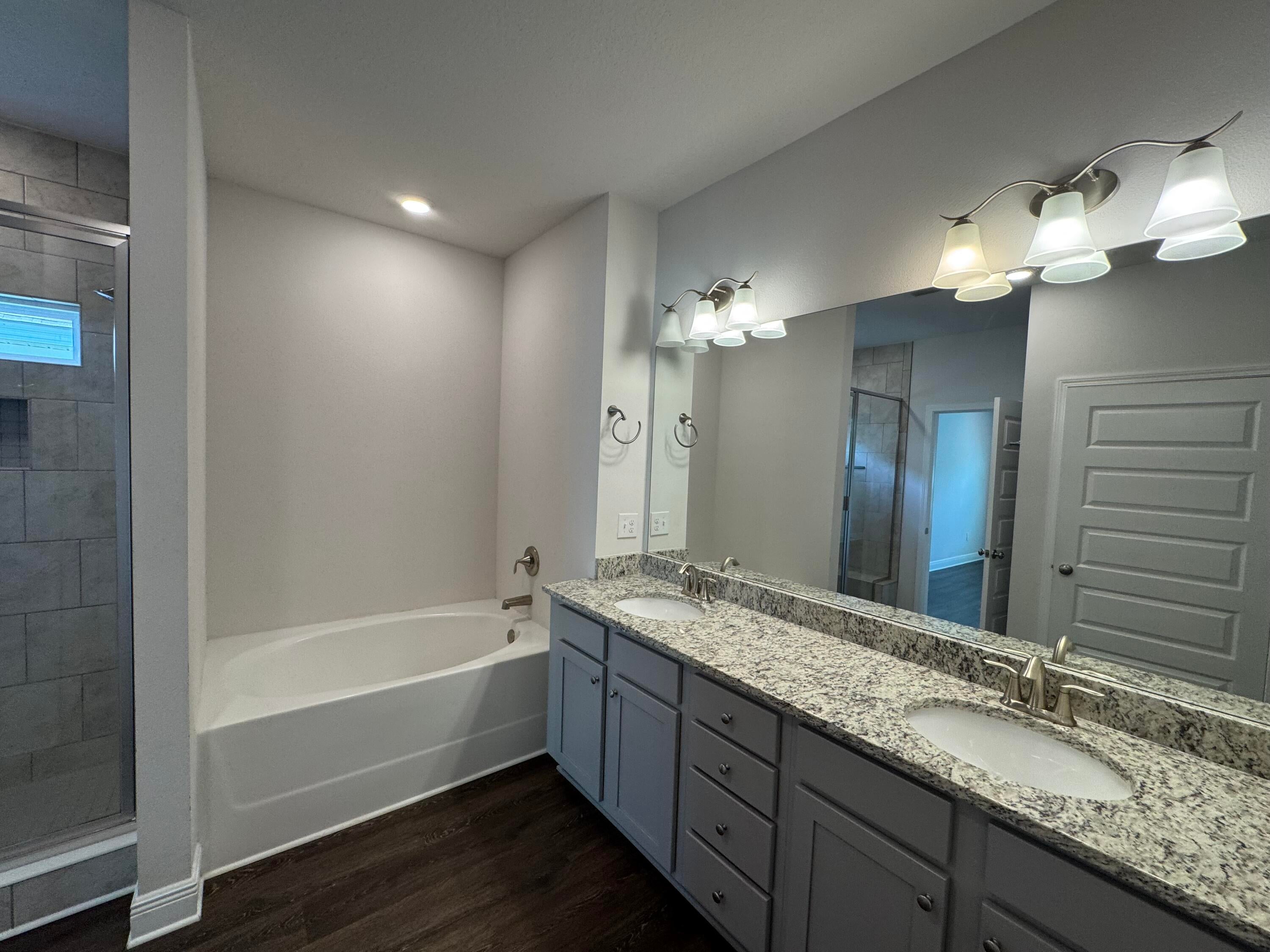 HAMMOCK BAY - FIREFLY - Residential Lease