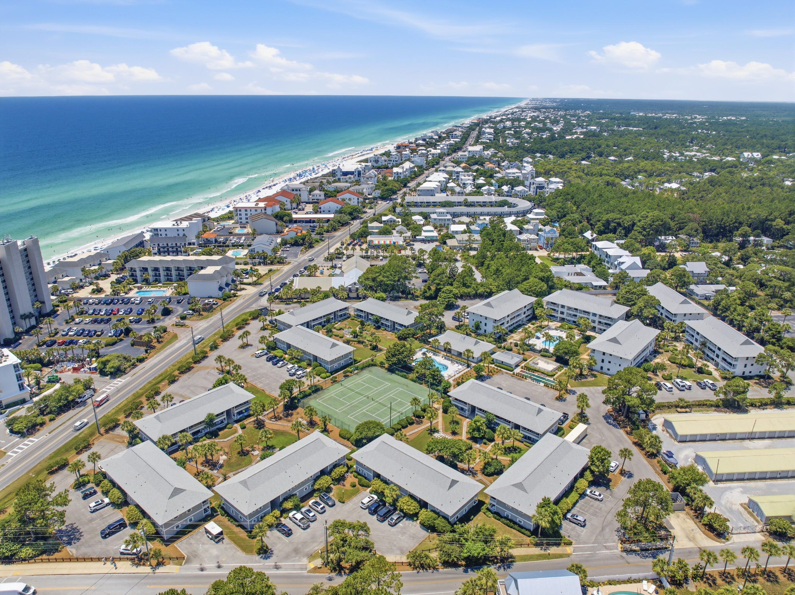BEACHWOOD VILLAS CONDO - Residential