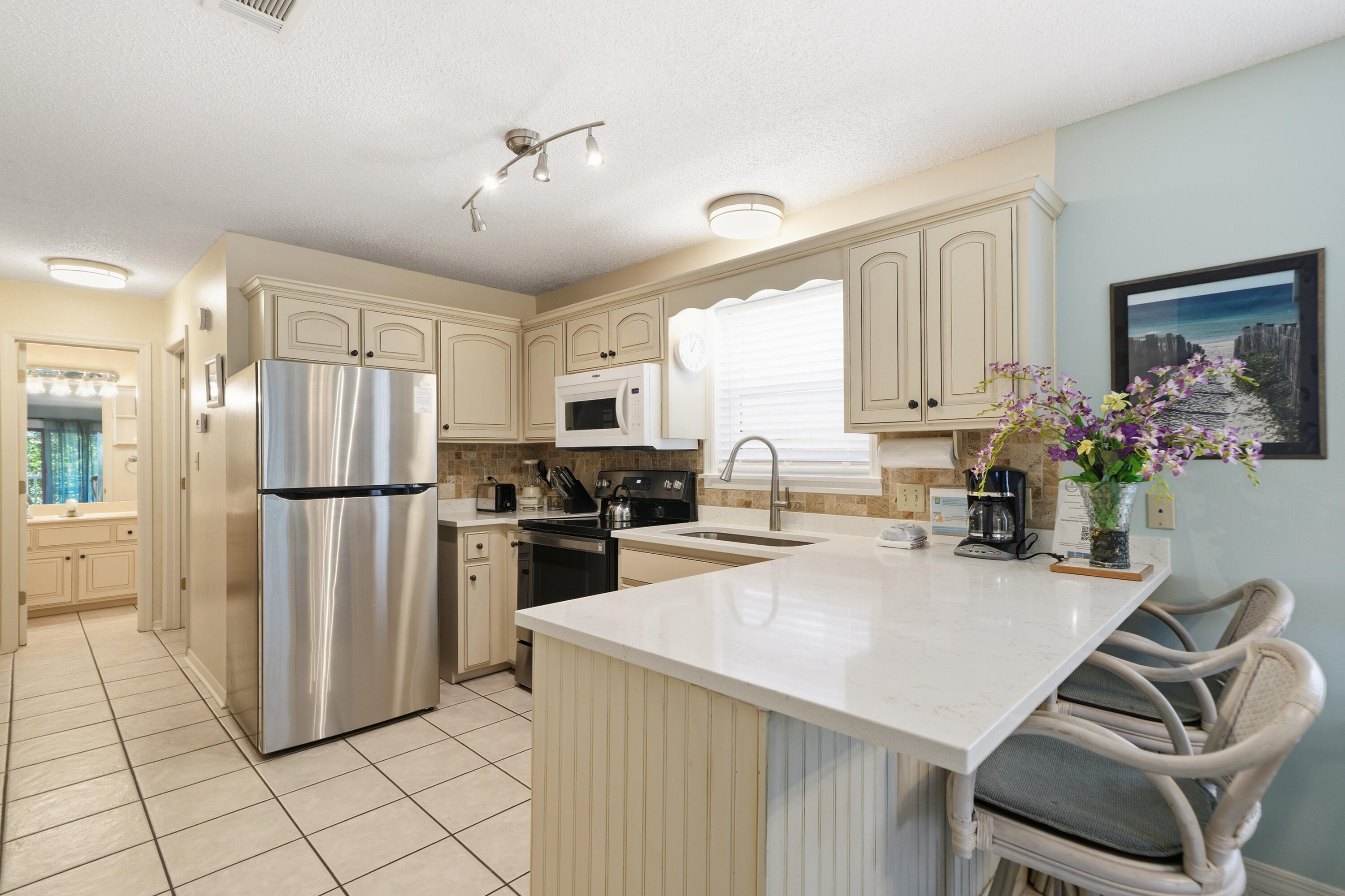 BEACHWOOD VILLAS CONDO - Residential