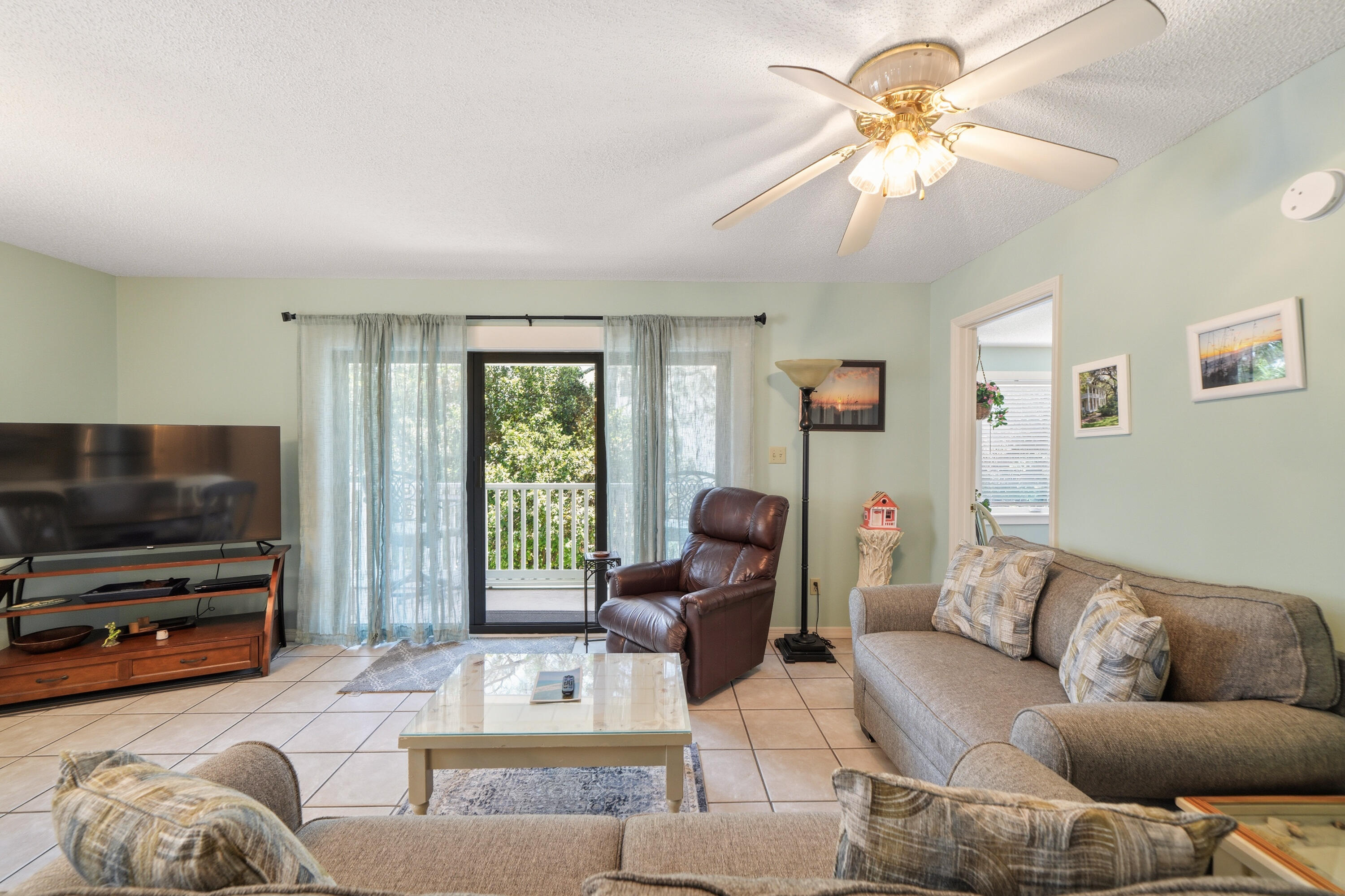 BEACHWOOD VILLAS CONDO - Residential