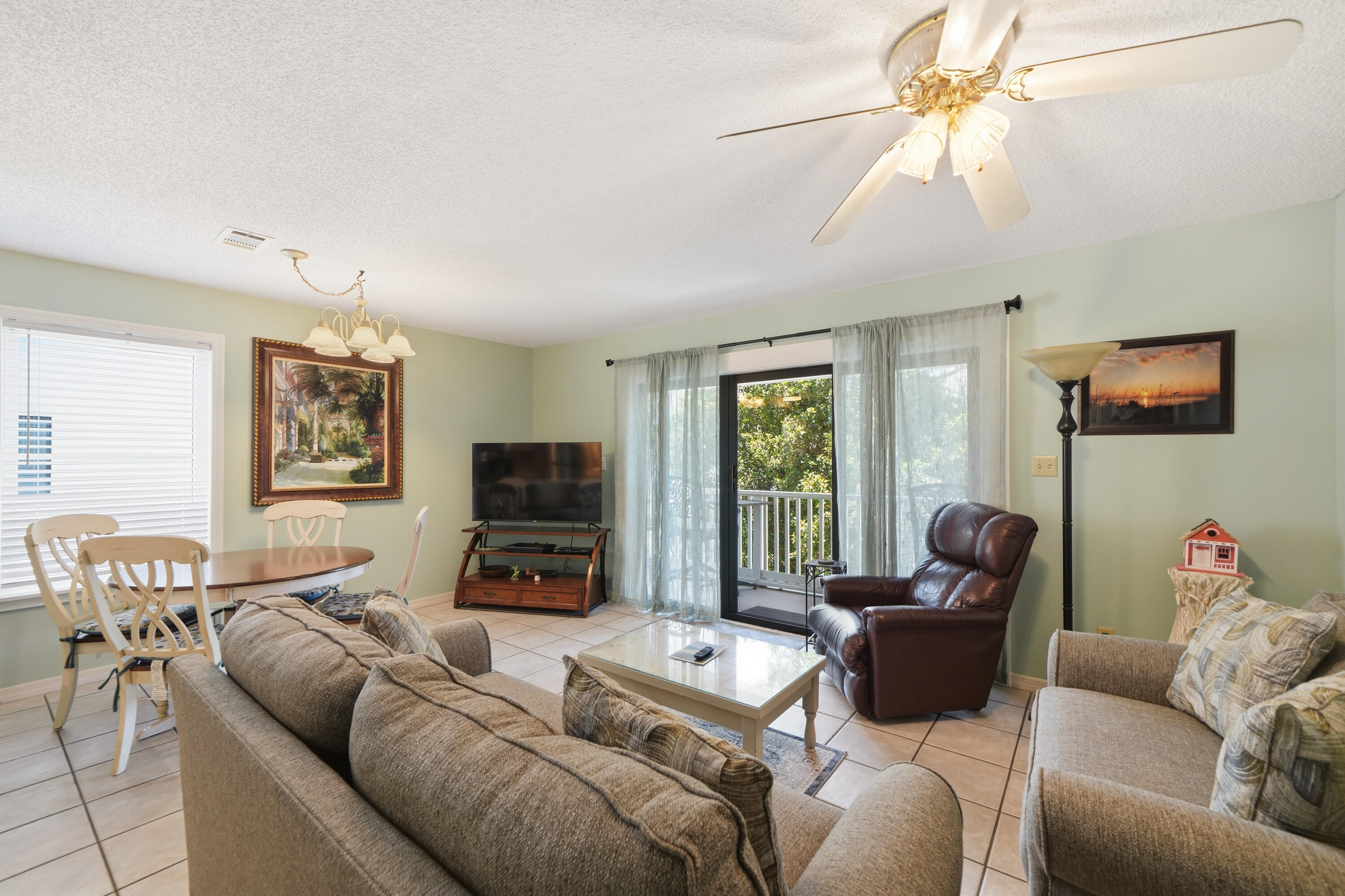 BEACHWOOD VILLAS CONDO - Residential
