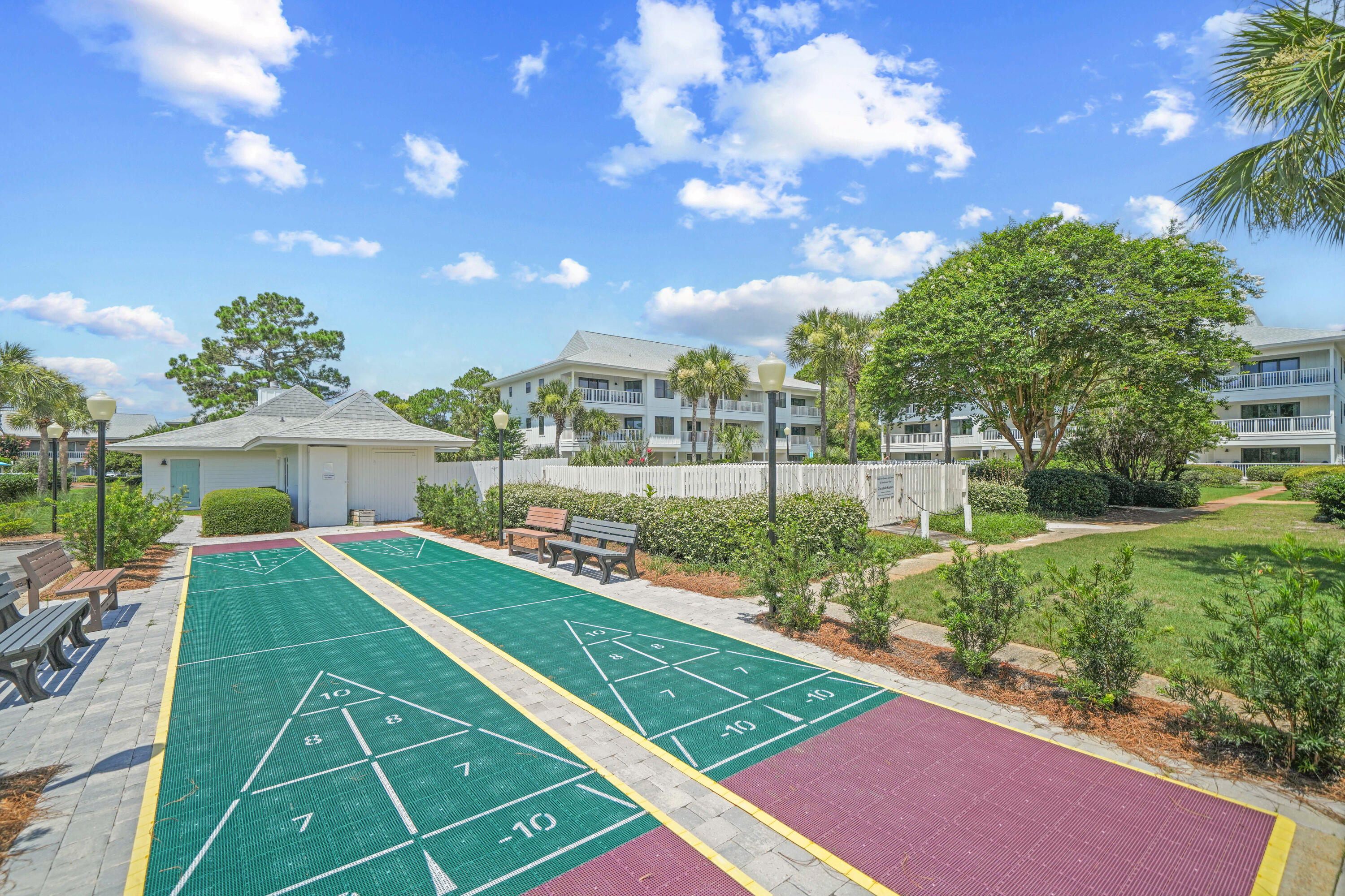 BEACHWOOD VILLAS CONDO - Residential
