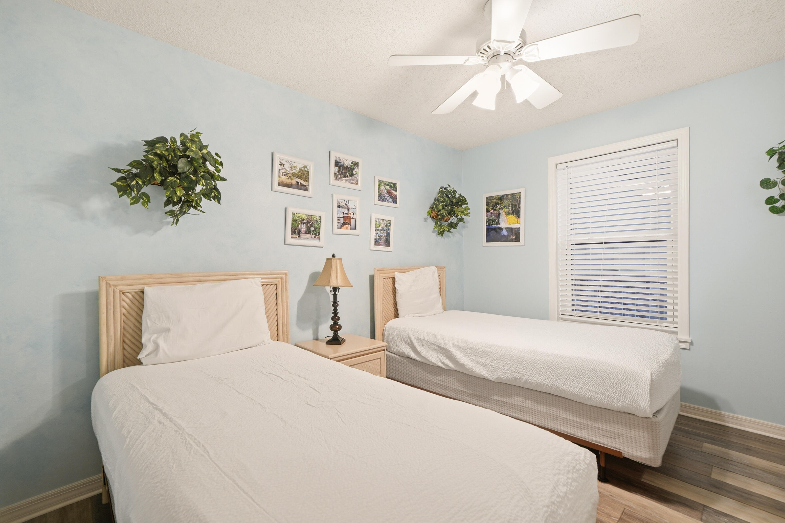 BEACHWOOD VILLAS CONDO - Residential