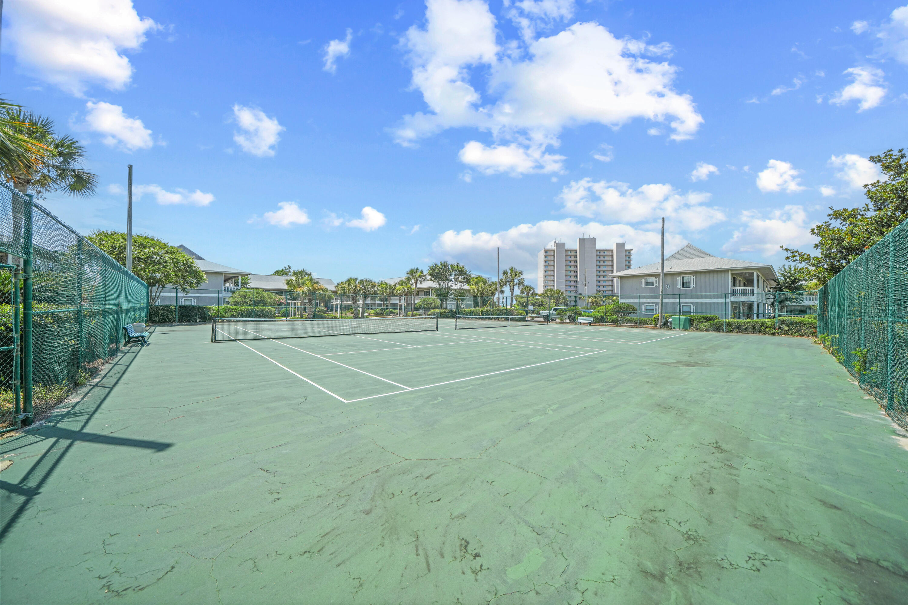 BEACHWOOD VILLAS CONDO - Residential