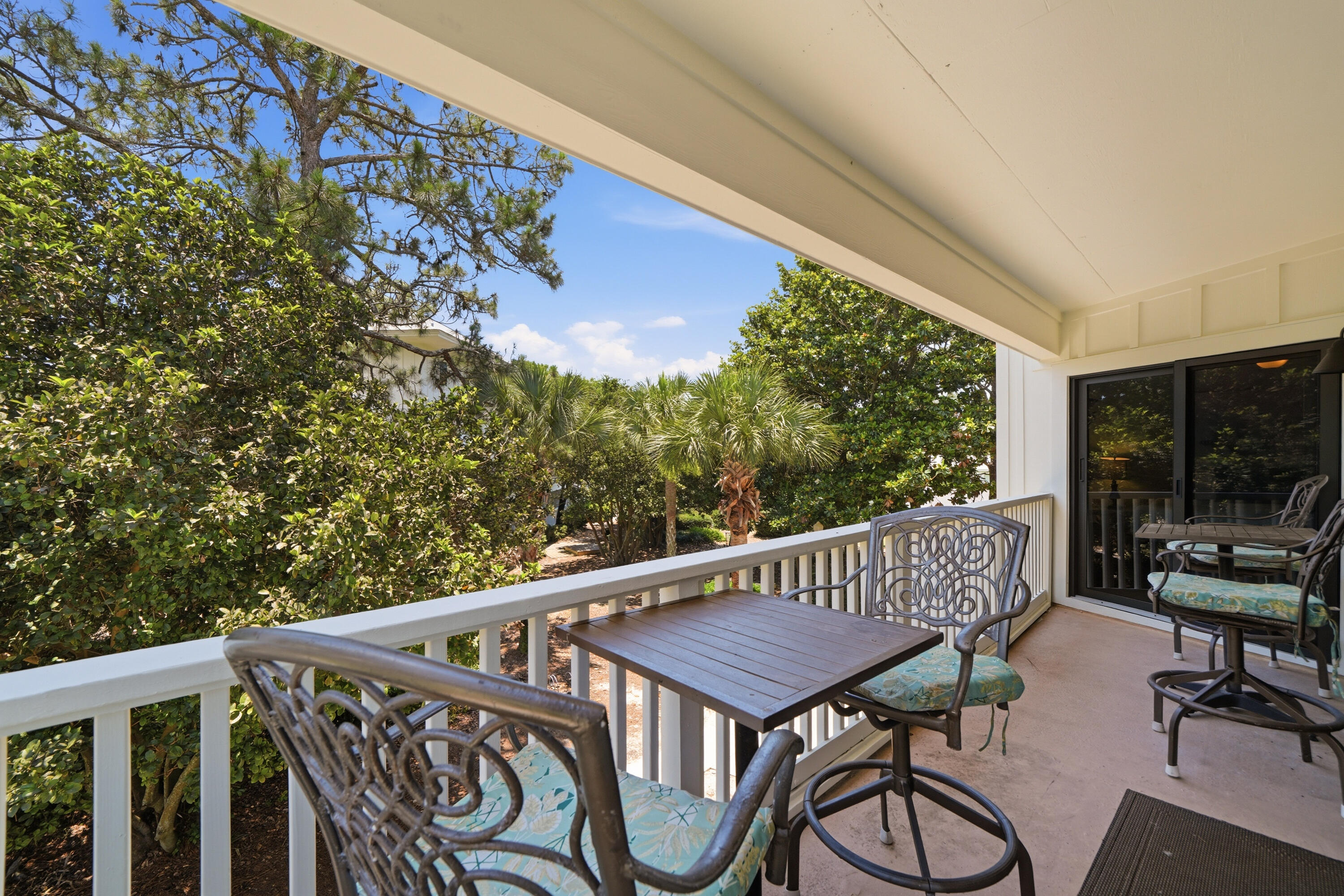 BEACHWOOD VILLAS CONDO - Residential