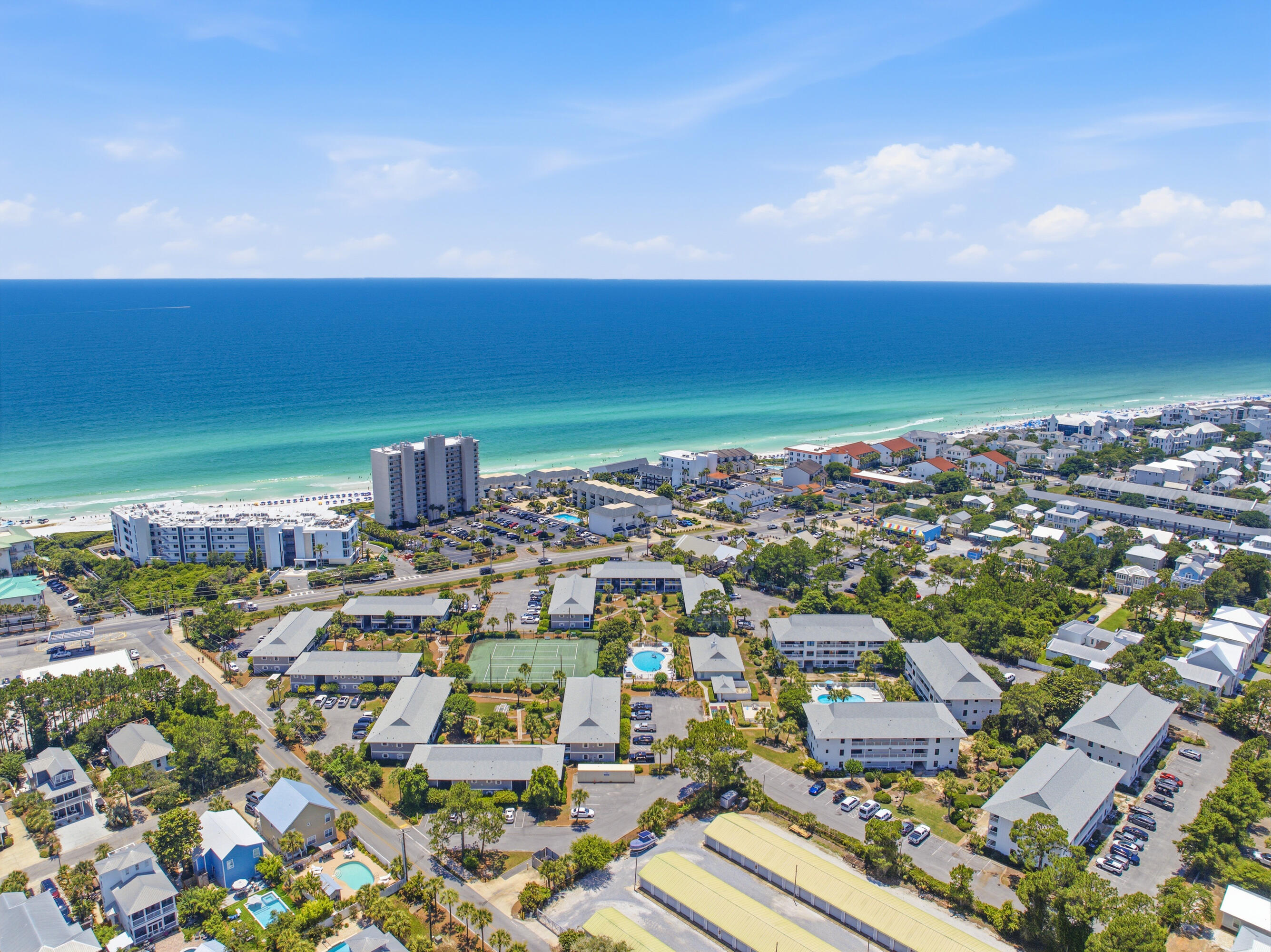 BEACHWOOD VILLAS CONDO - Residential