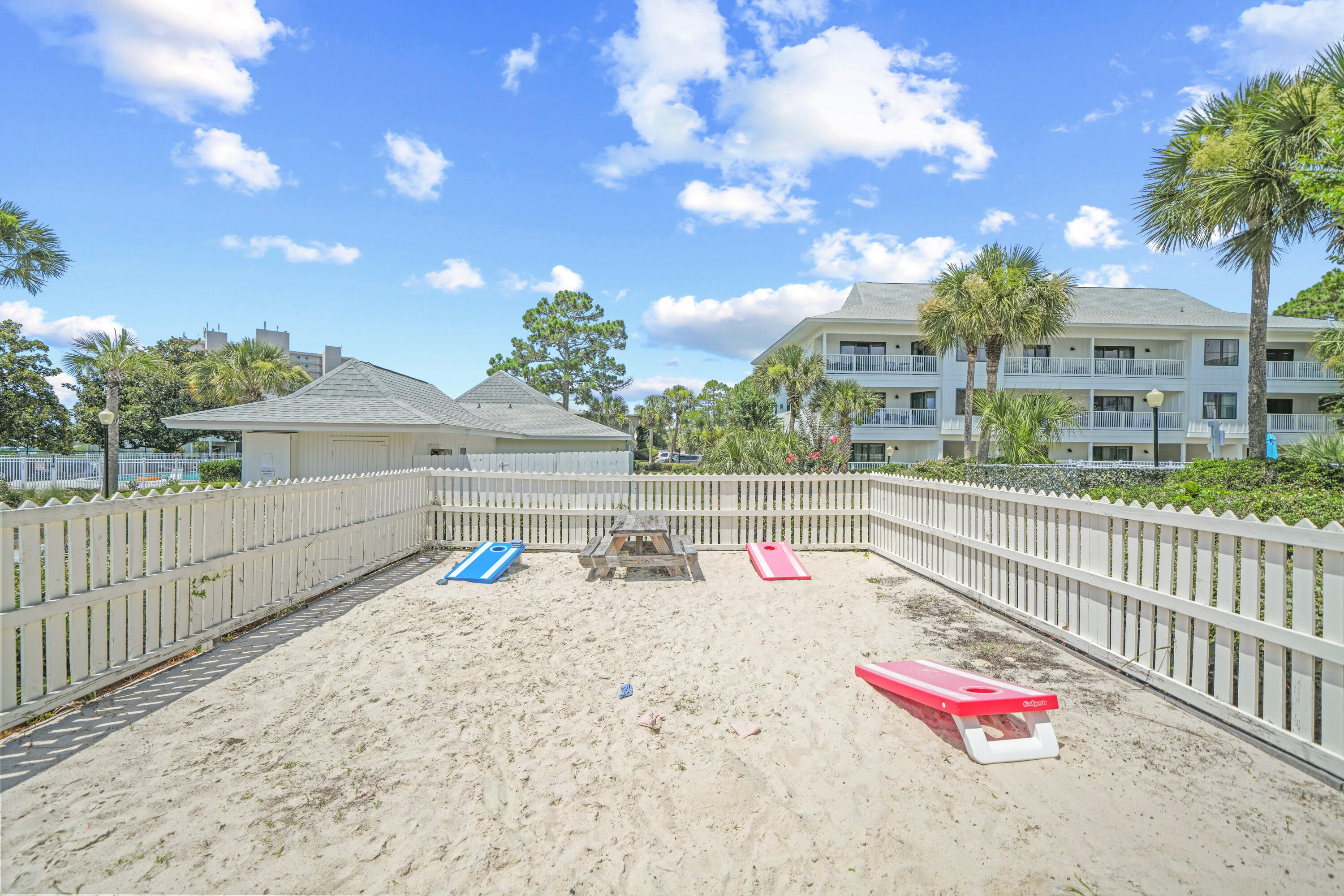 BEACHWOOD VILLAS CONDO - Residential