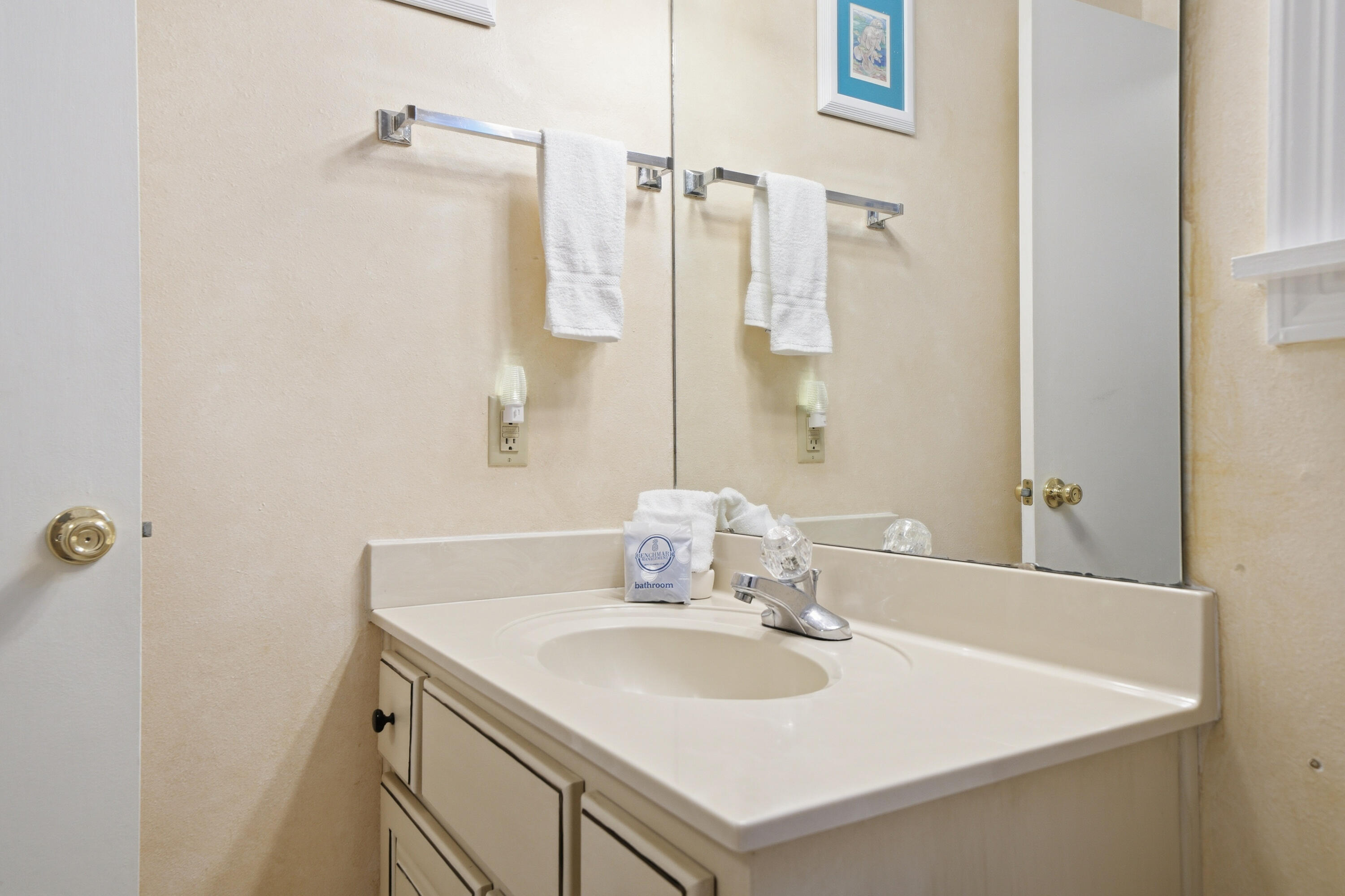 BEACHWOOD VILLAS CONDO - Residential