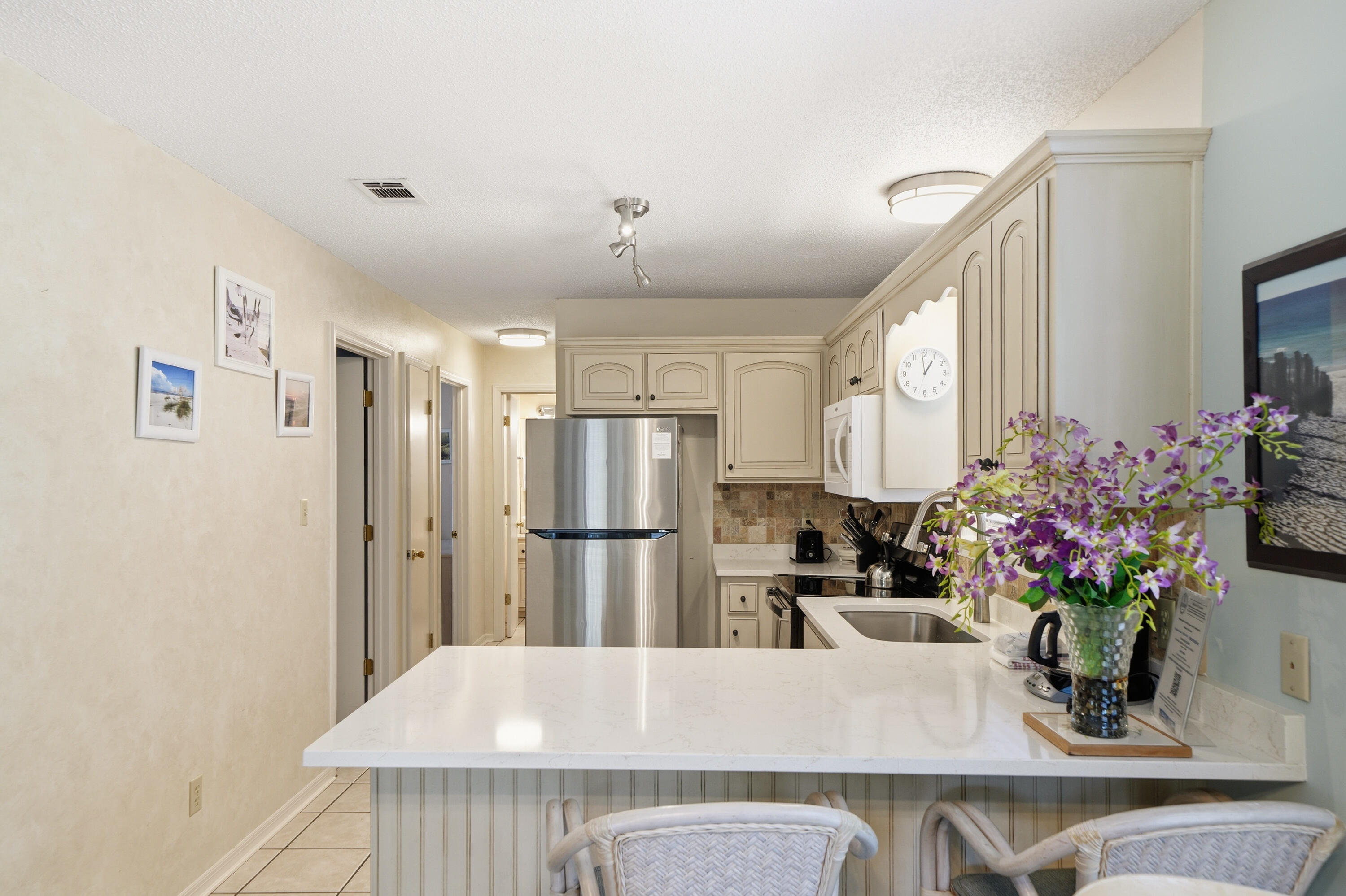 BEACHWOOD VILLAS CONDO - Residential
