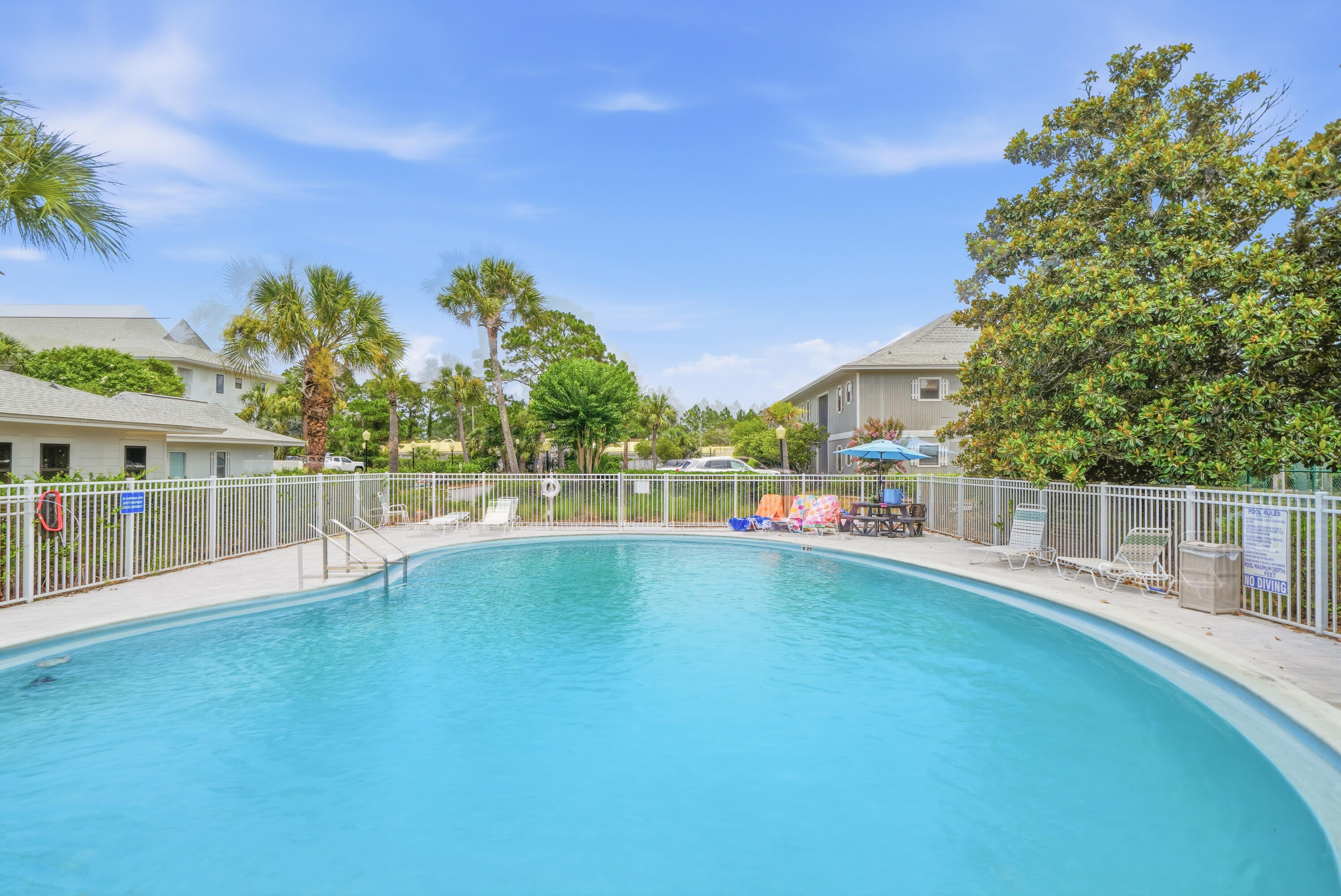 BEACHWOOD VILLAS CONDO - Residential