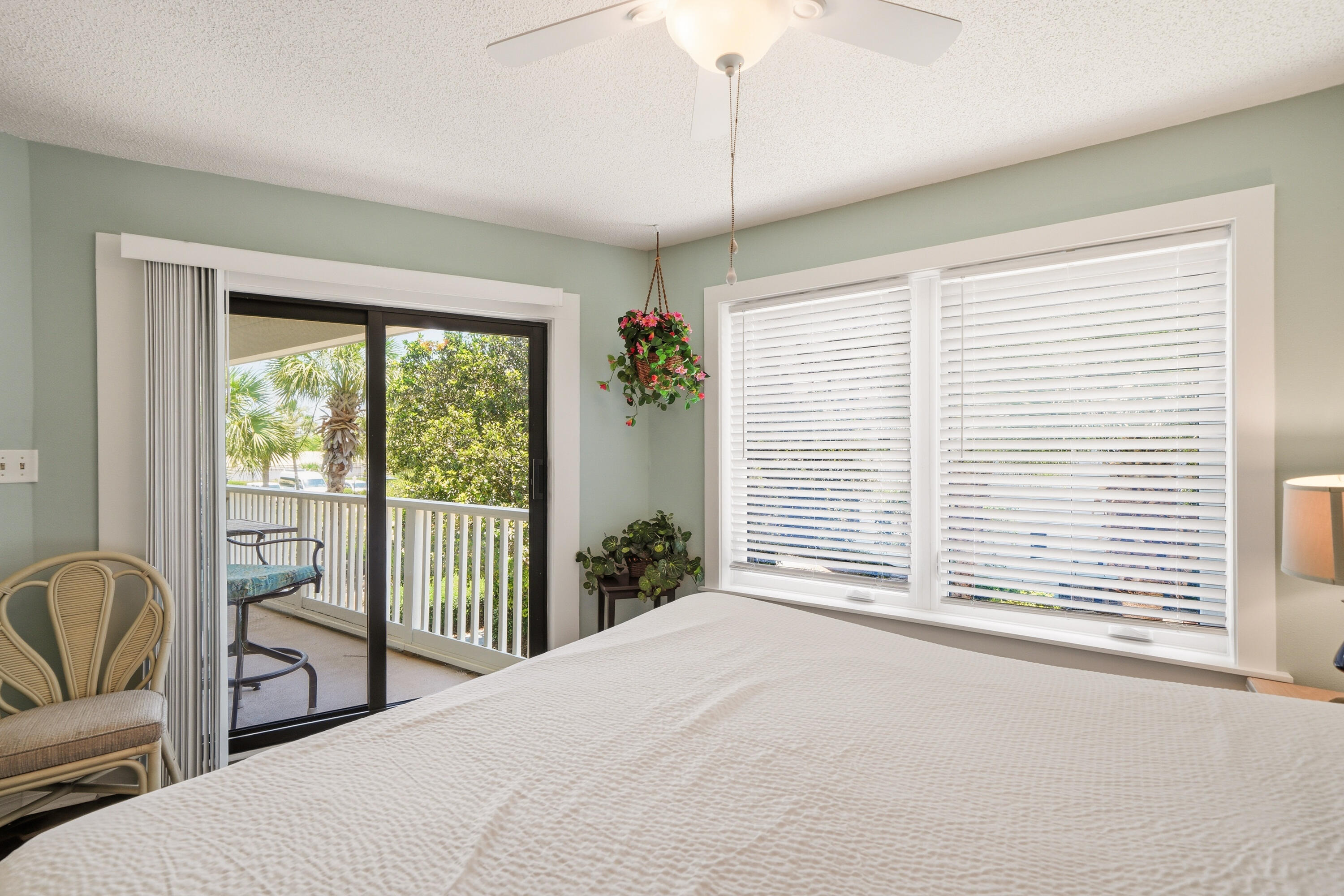 BEACHWOOD VILLAS CONDO - Residential