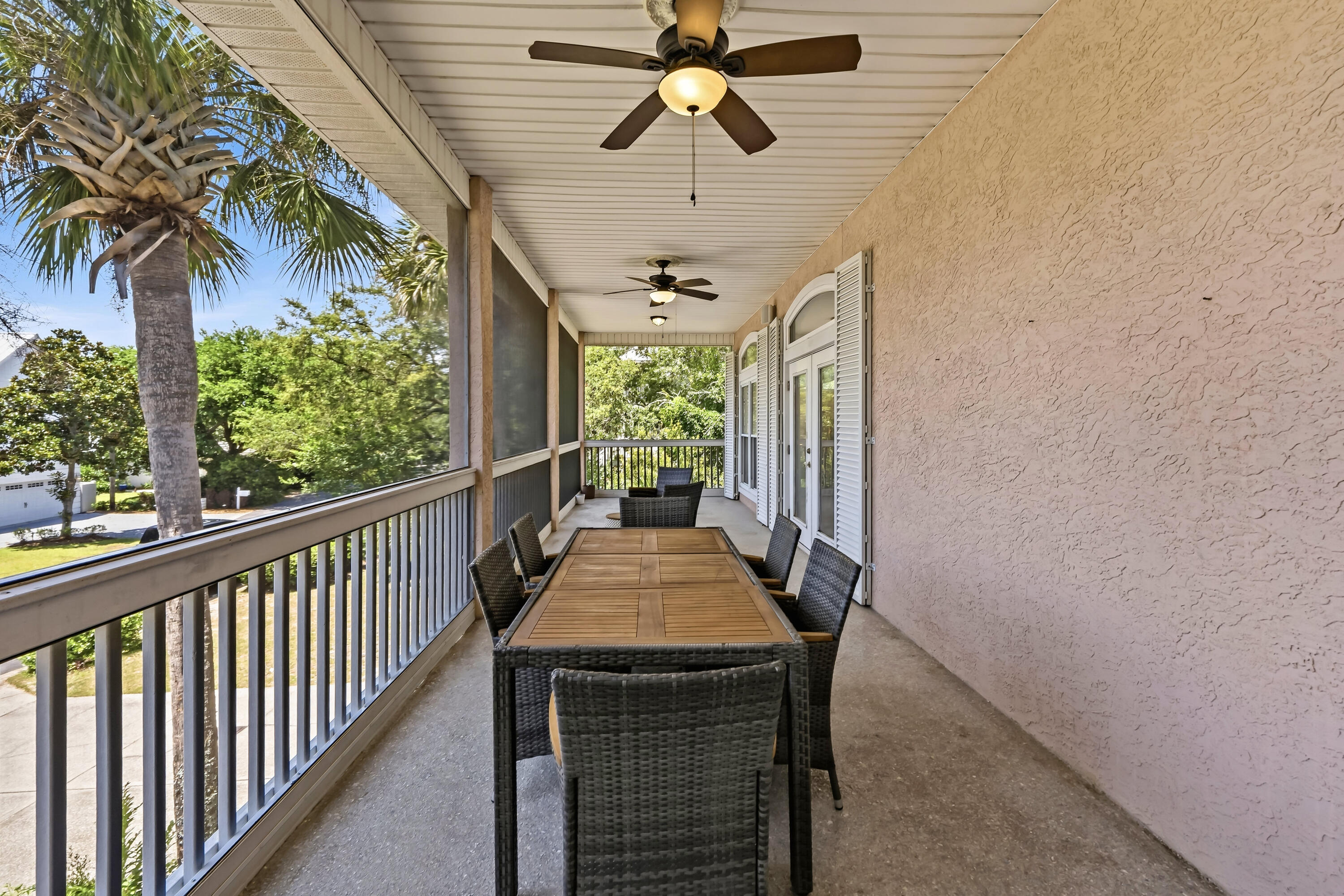 LAKEWOOD POINTE ESTATES - Residential