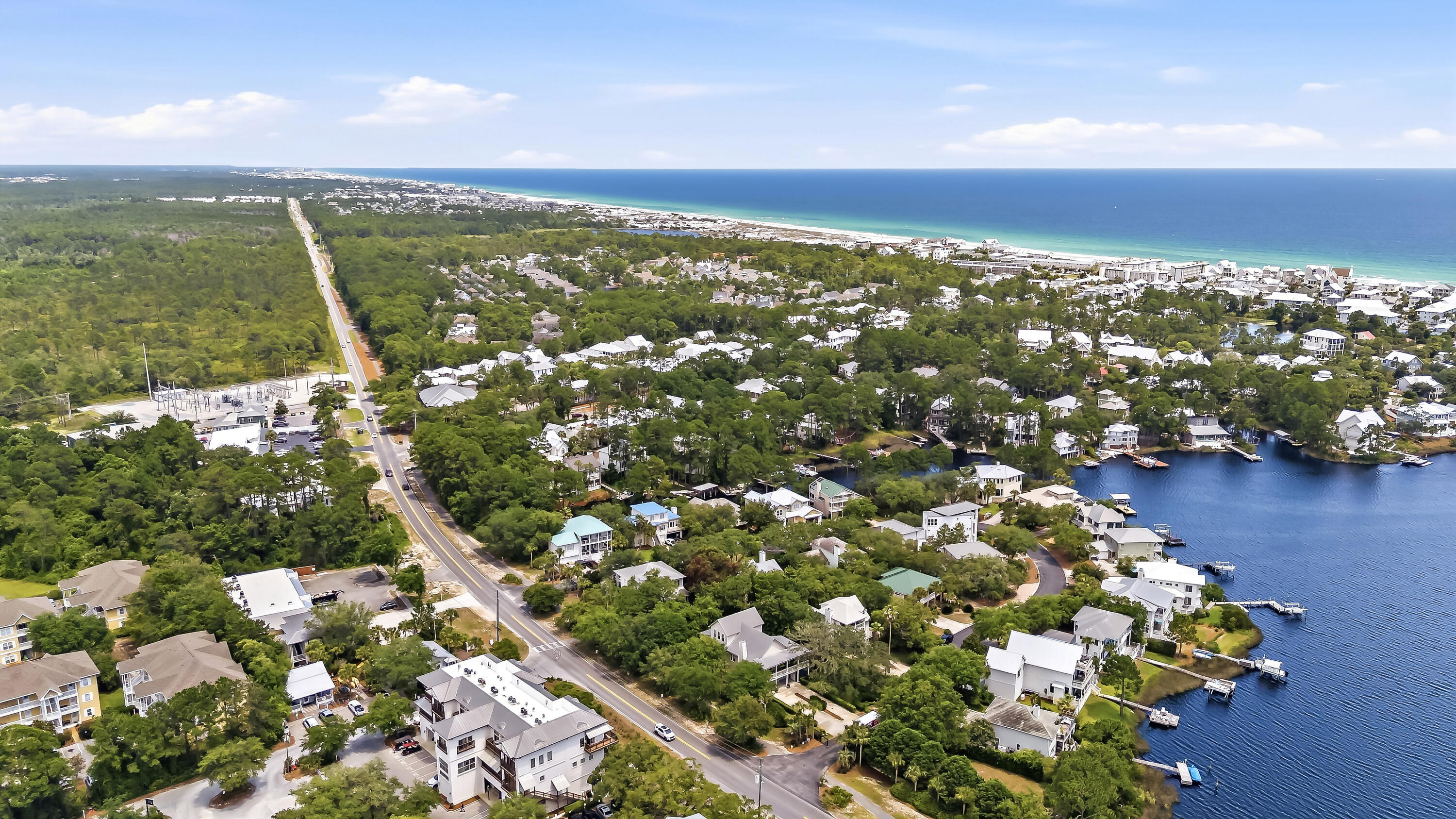 LAKEWOOD POINTE ESTATES - Residential