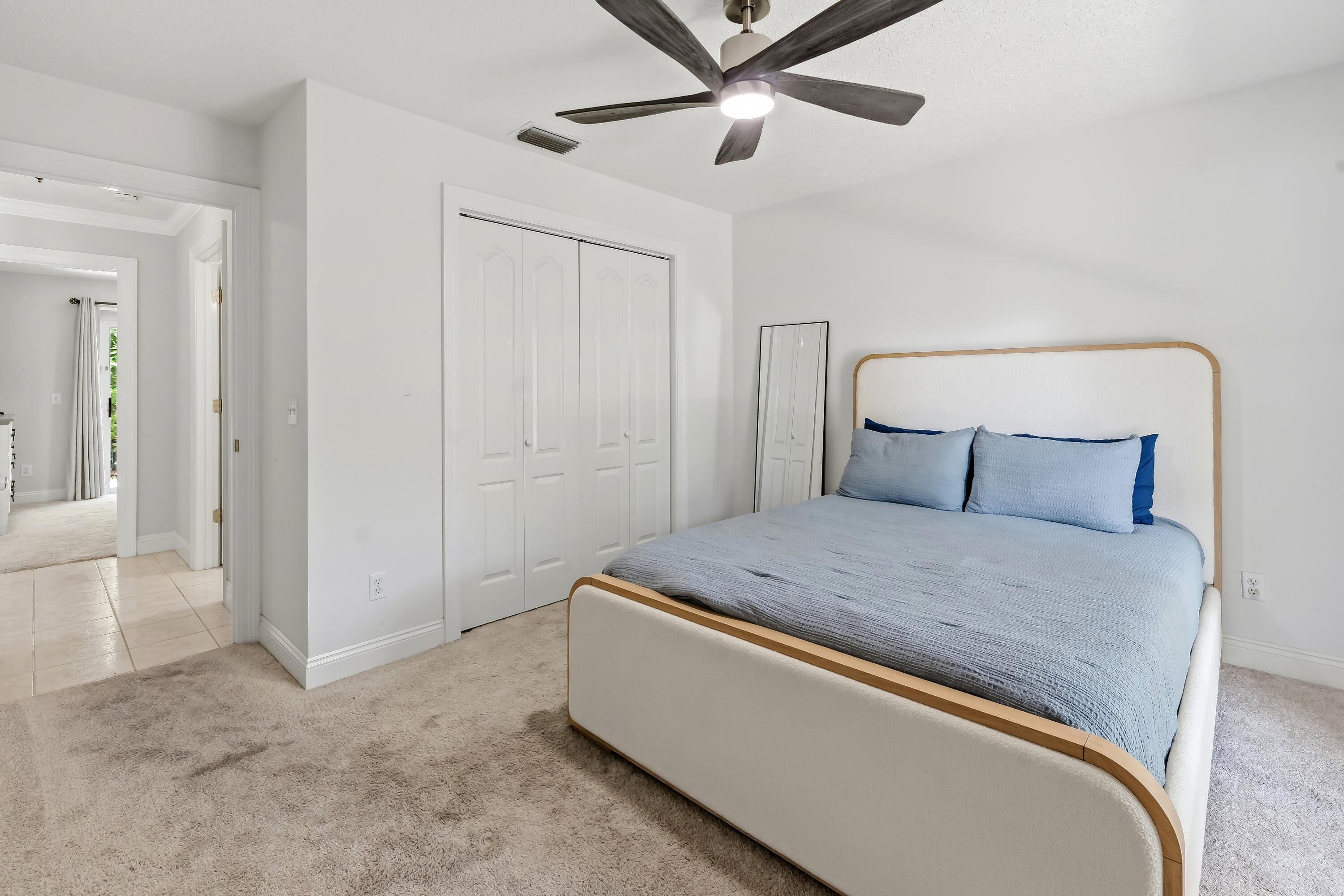 LAKEWOOD POINTE ESTATES - Residential
