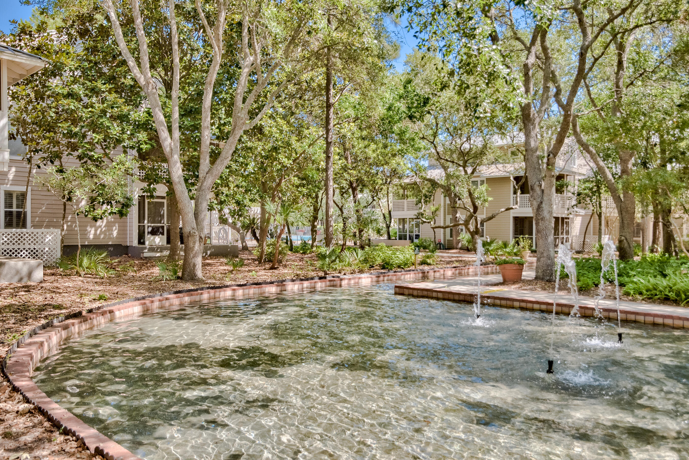 HIDDEN DUNES BEACH COTTAGES - Residential