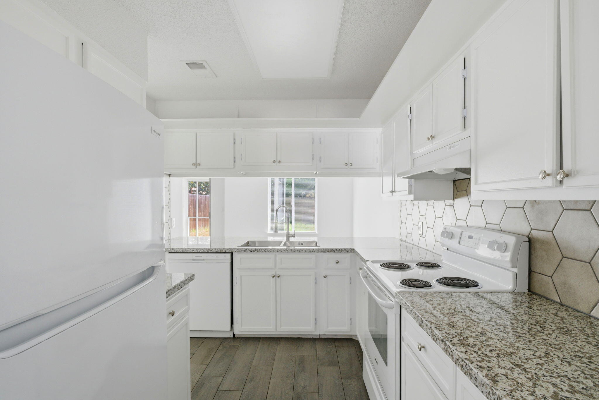PINE RIDGE - Residential Lease