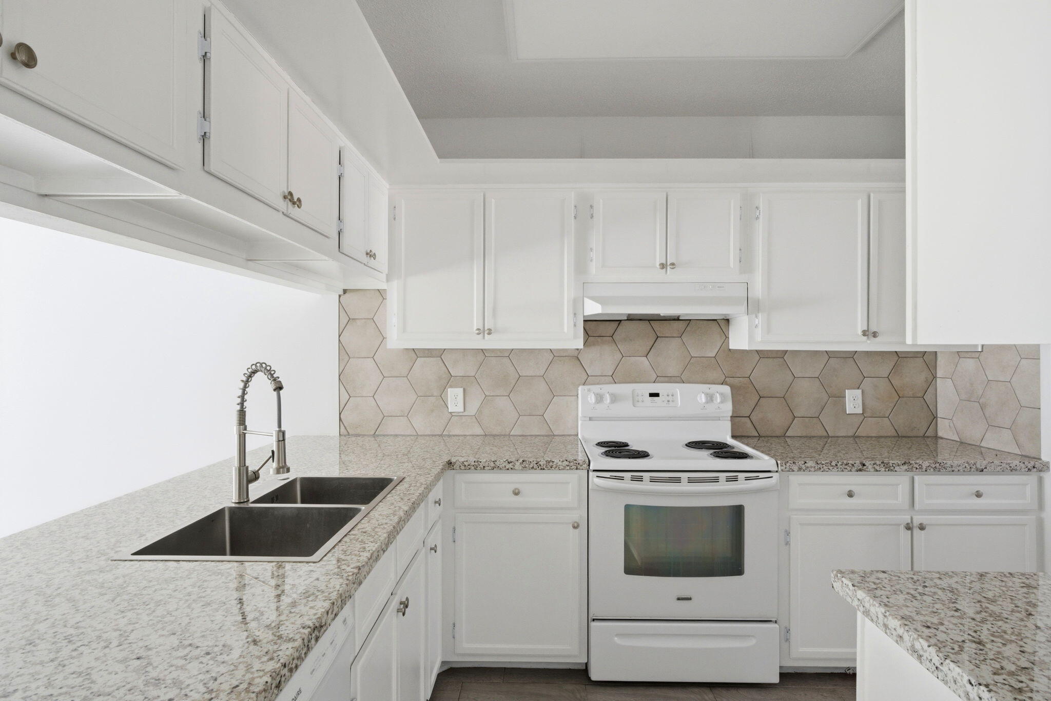PINE RIDGE - Residential Lease
